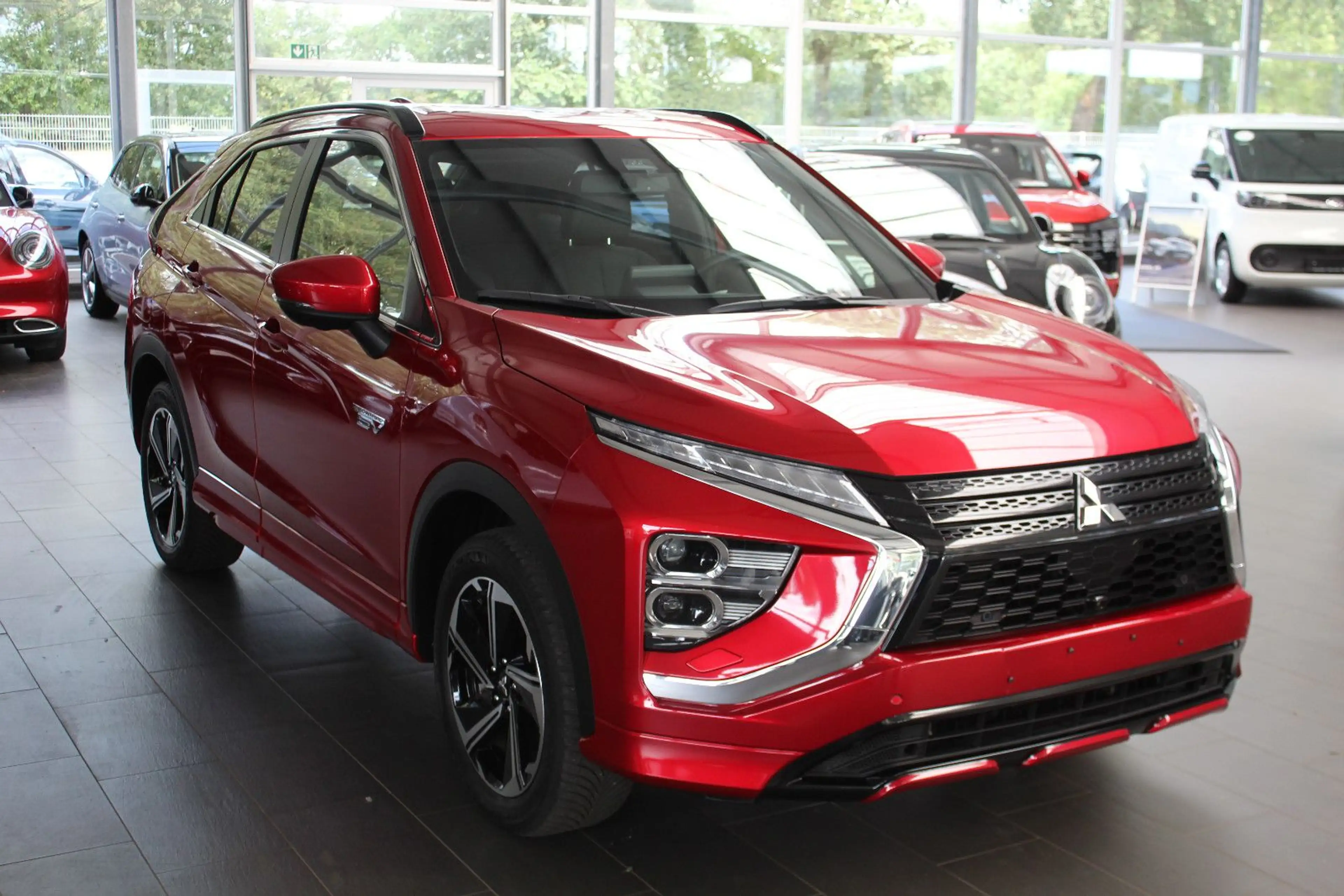 Mitsubishi Eclipse Cross Plug-in Hybrid Select 4WD — photo 2