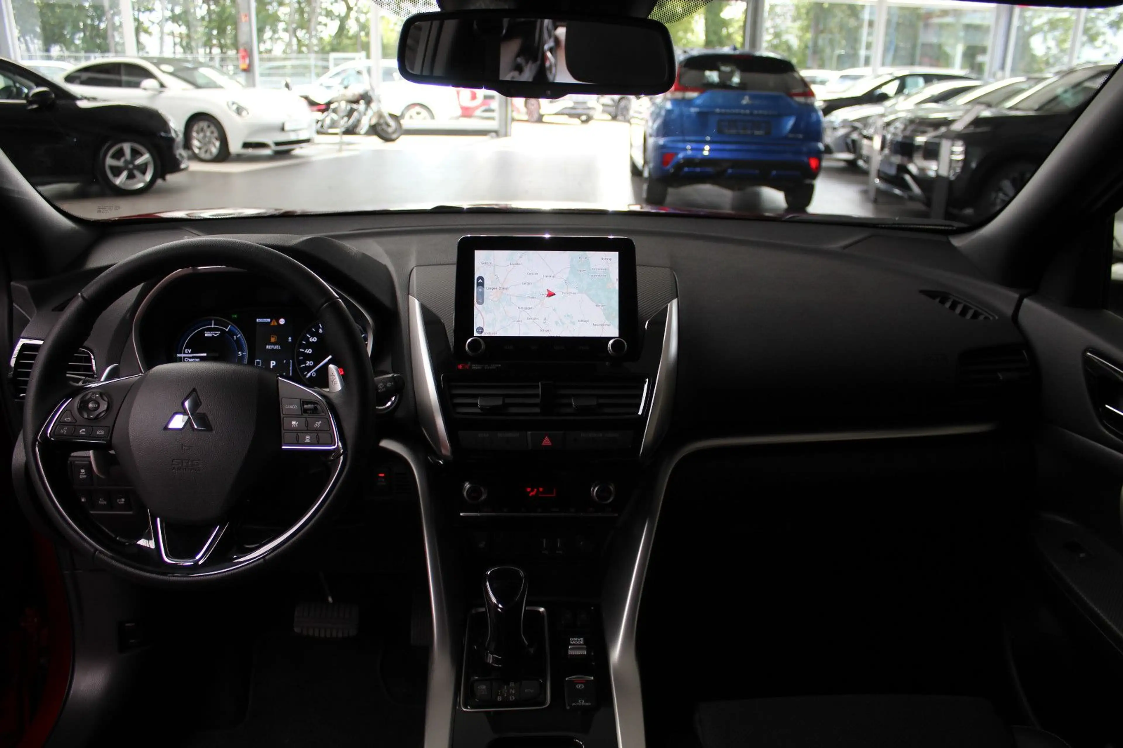 Mitsubishi Eclipse Cross Plug-in Hybrid Select 4WD — photo 12