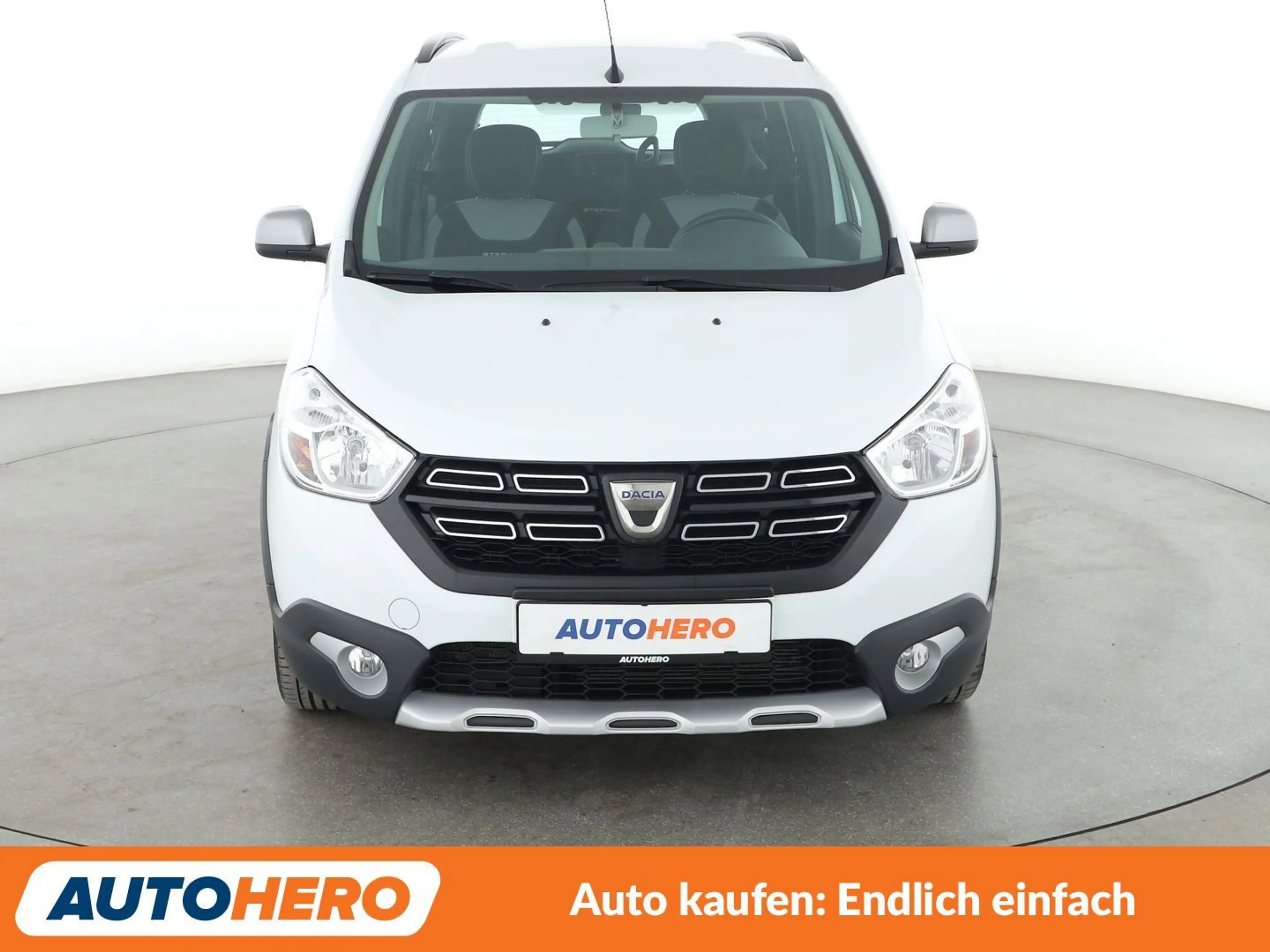 Dacia Lodgy 1.5 Blue dCi Stepway Plus *NAVI*TEMPO*LIM*CAM*PDC* — photo 9