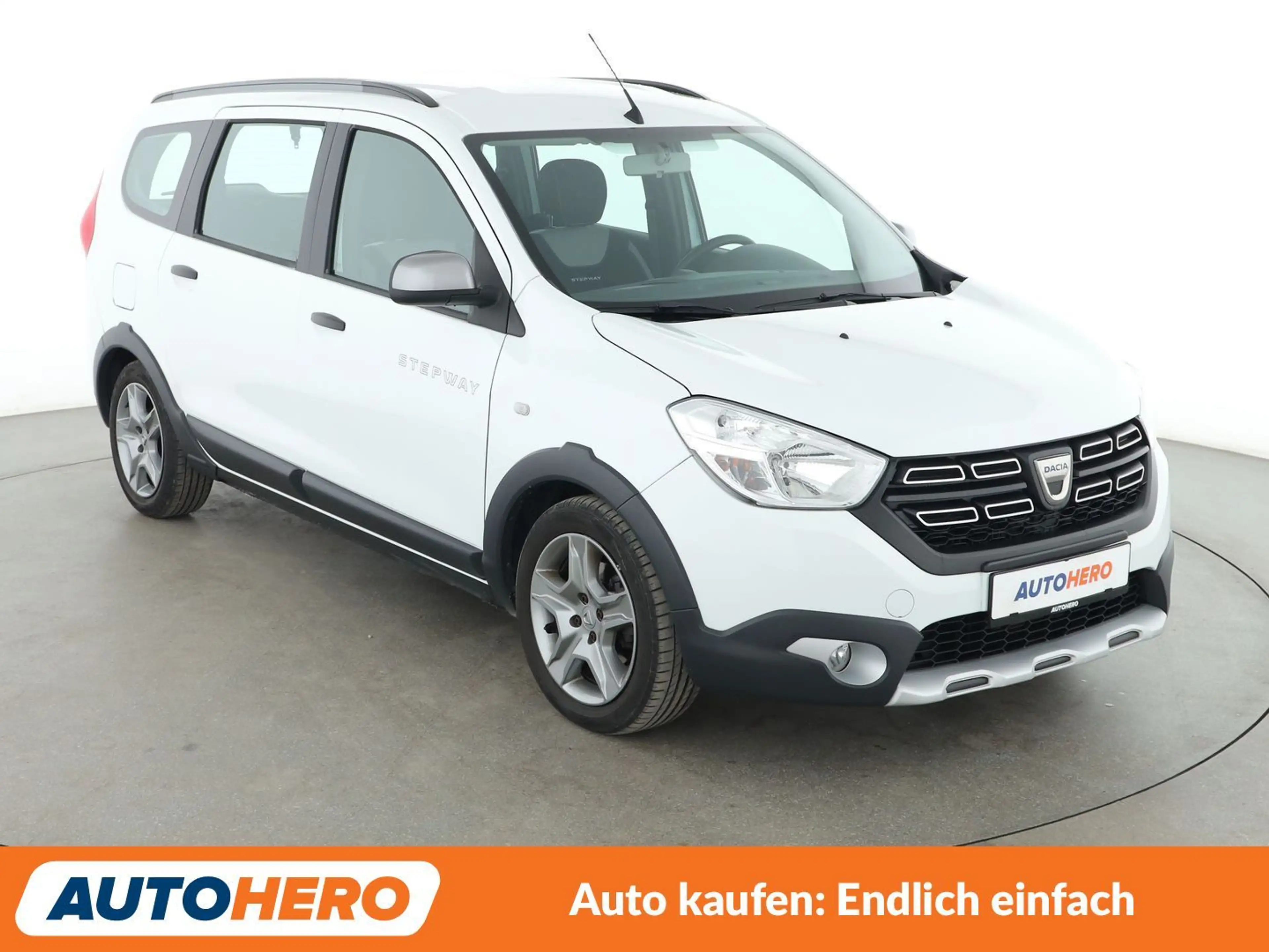 Dacia Lodgy 1.5 Blue dCi Stepway Plus *NAVI*TEMPO*LIM*CAM*PDC* — photo 8