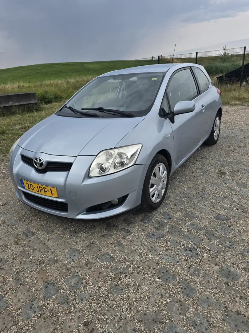 Toyota Auris 1.3 Aspiration Синий - 1