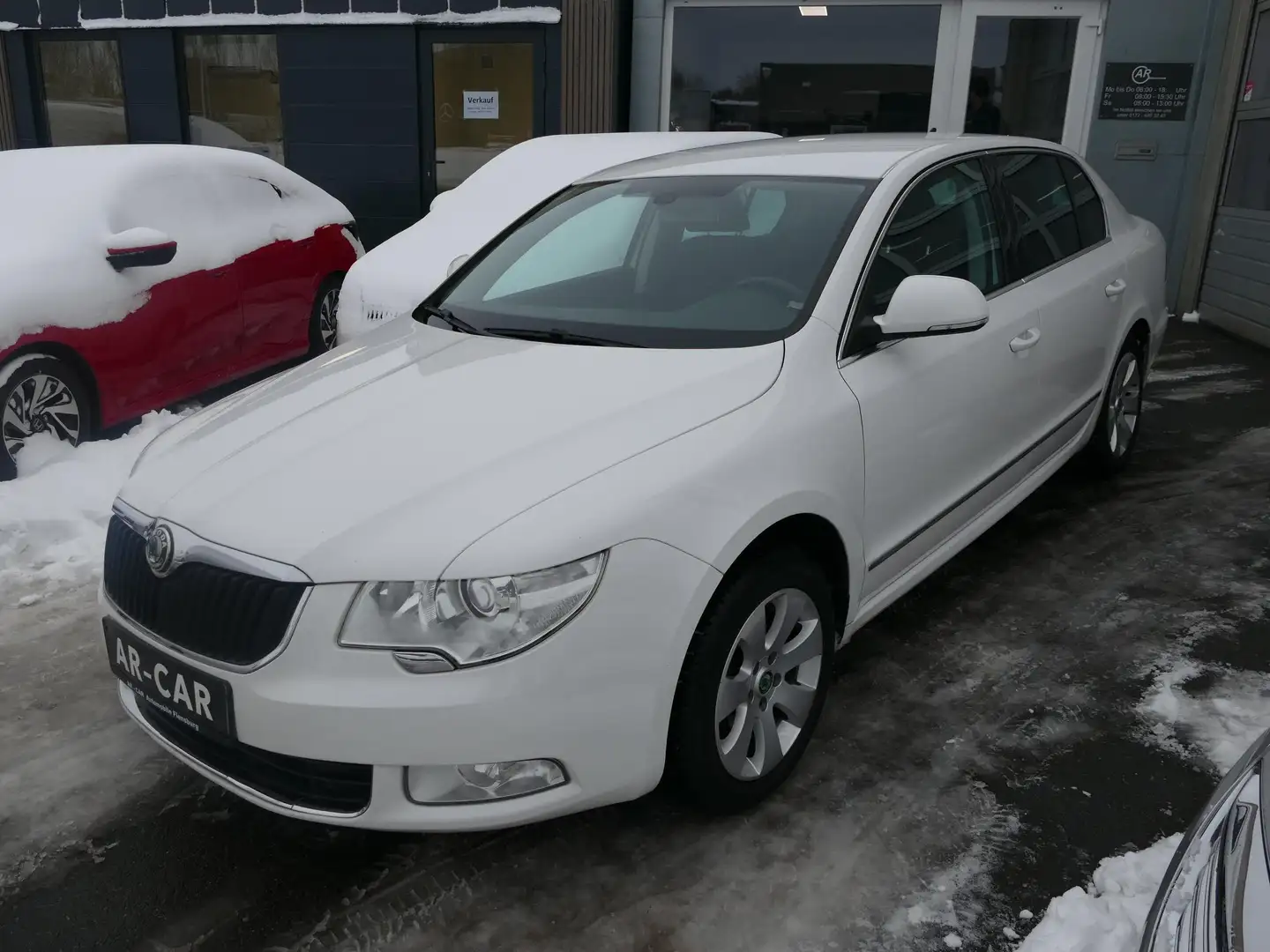 Skoda Superb II 1.4 TSI Limousine Xenon Navi Einparkhilfe Klima Weiß - 1