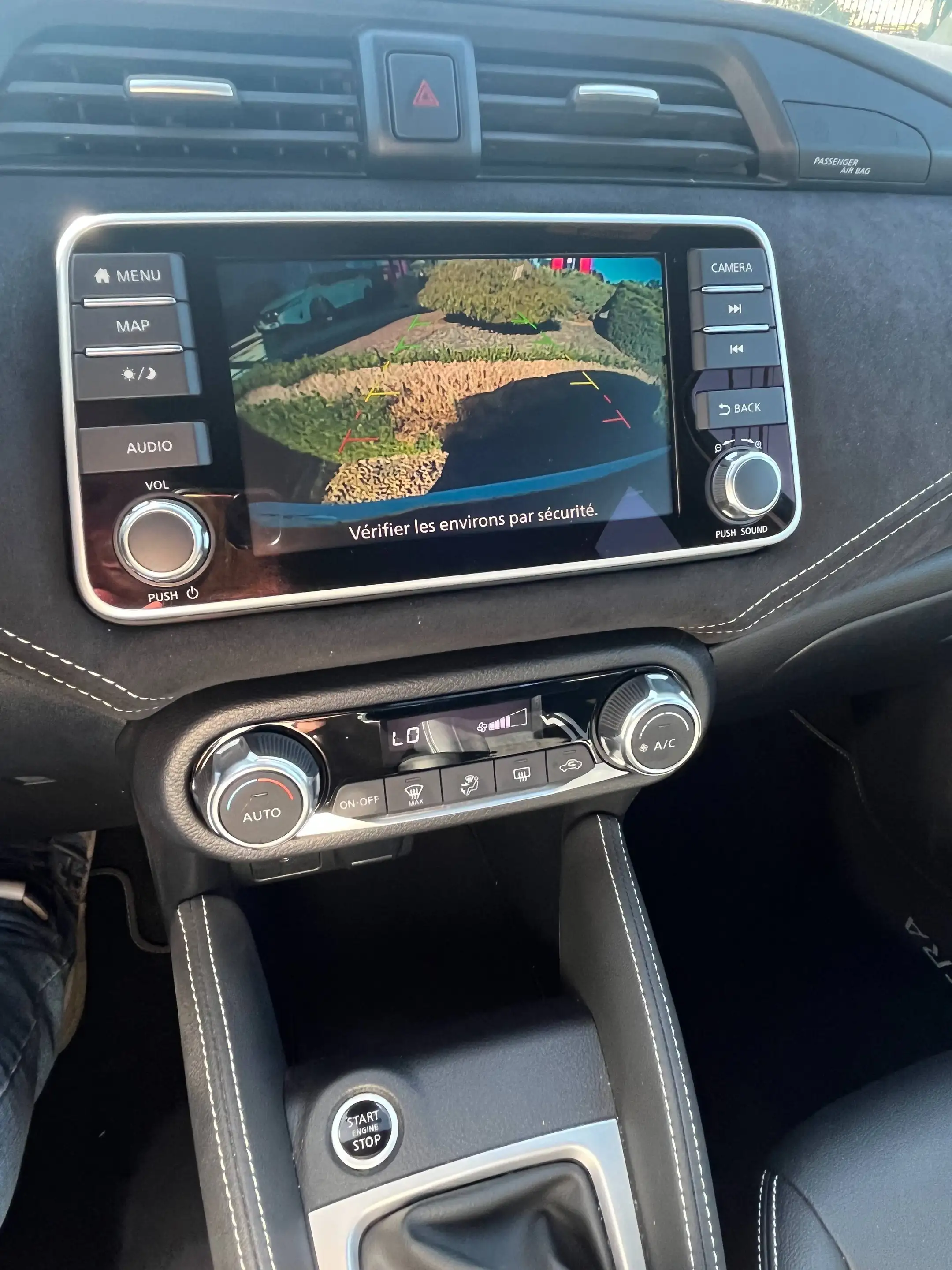 Nissan Micra Micra 1.0 IG-T Connect — photo 10