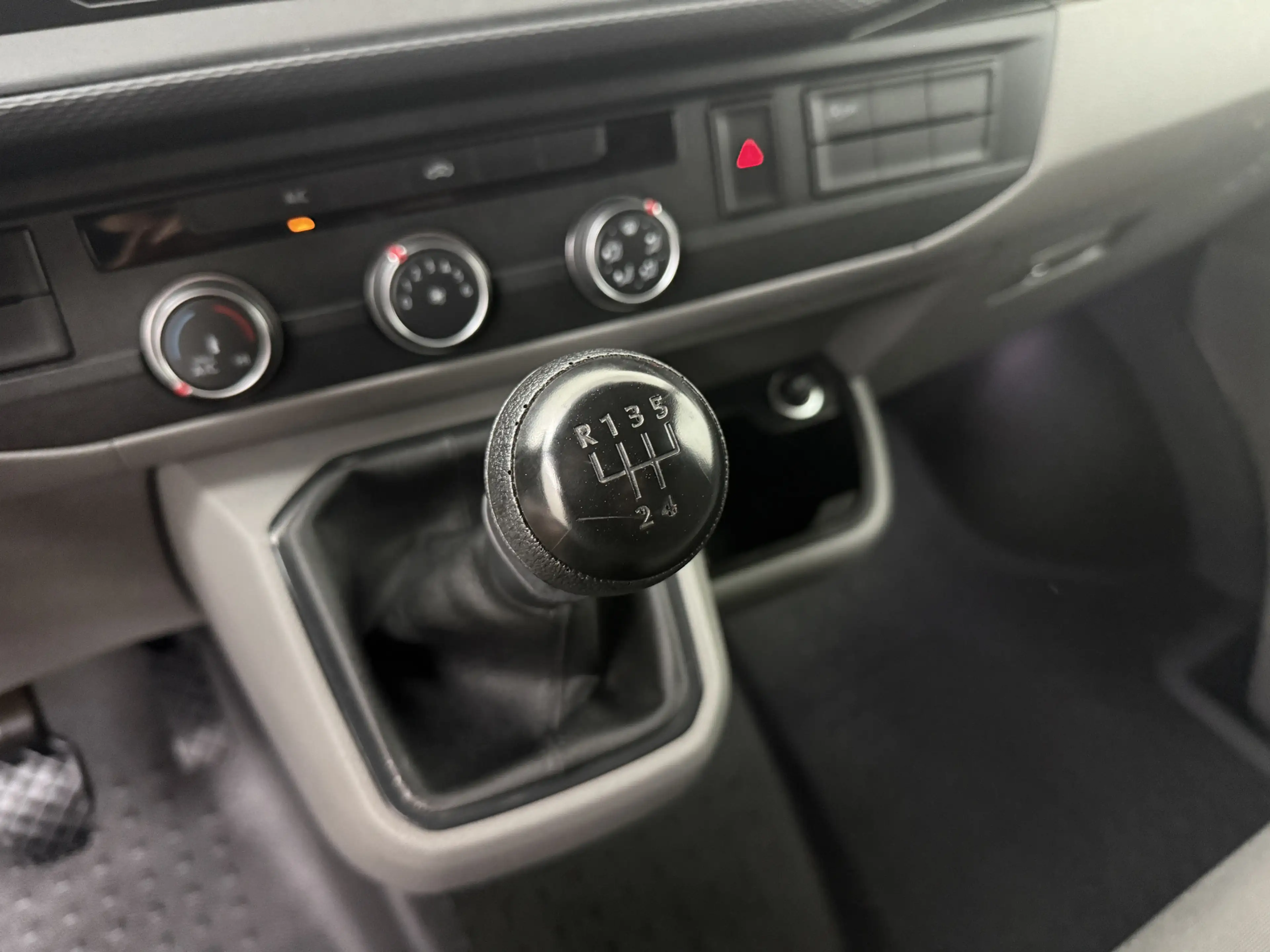 Volkswagen Transporter 2.0TDI Lang | Airco | 3-Zits | Betimmering | Trekh — photo 15