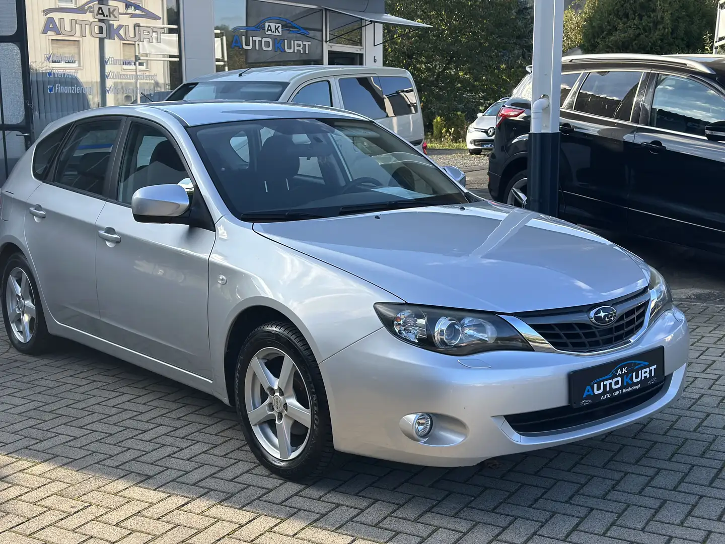 Subaru Impreza Comfort/4X4/2Hand/Klima Silber - 2