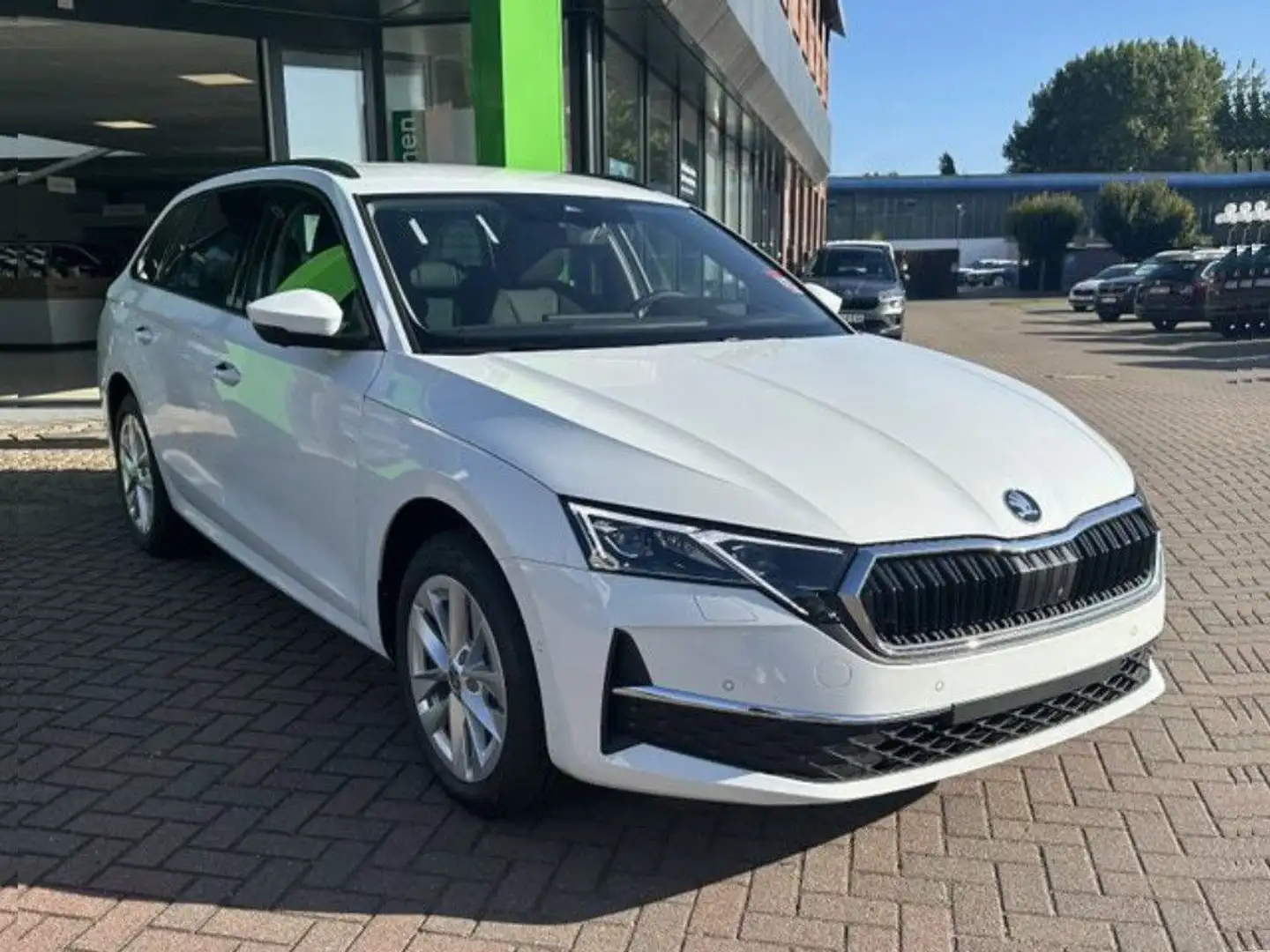 Skoda Octavia Combi 1.5 TSI DSG Select EHK Matrix Navi Weiß - 1