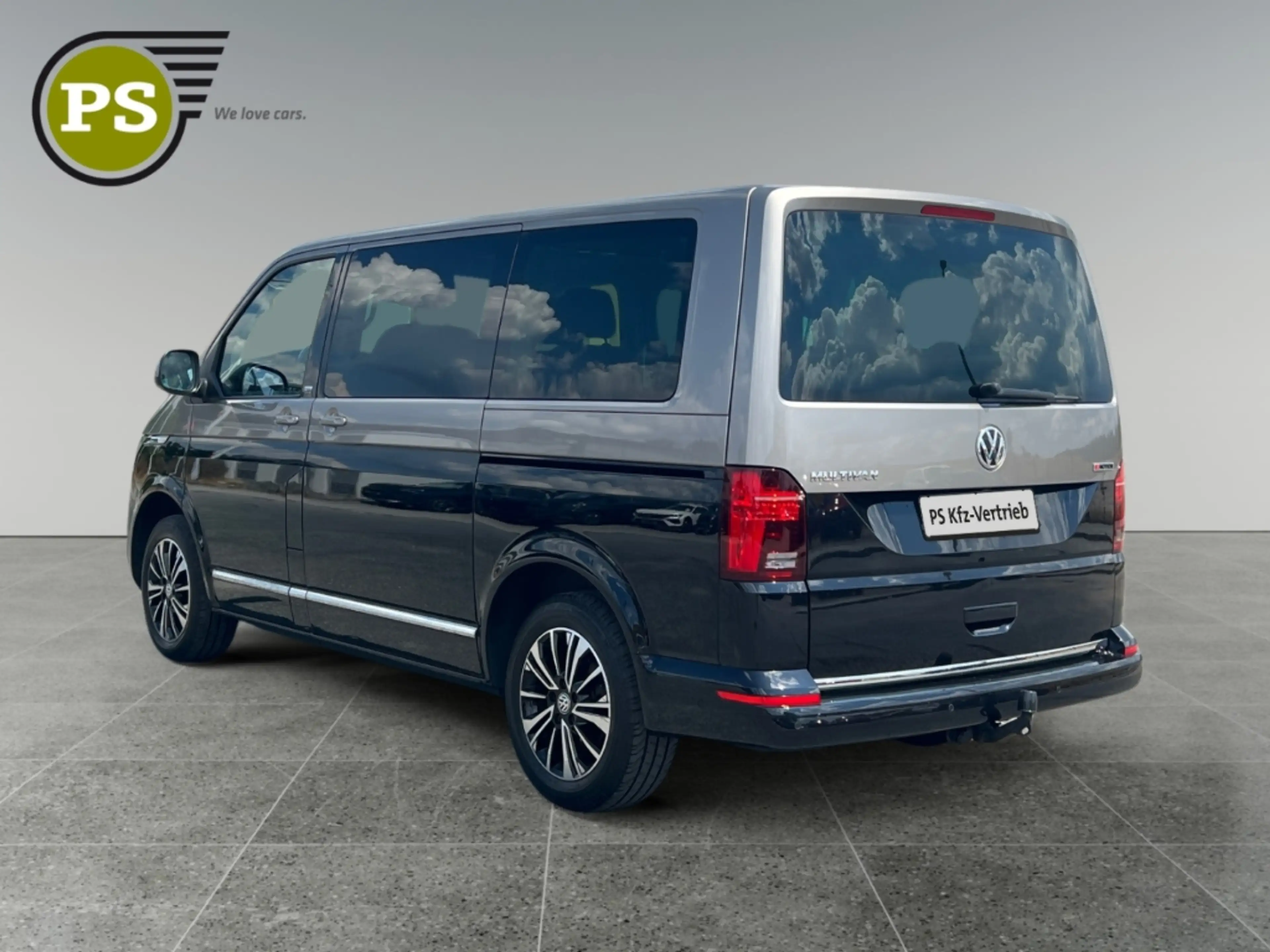Volkswagen T6.1 Multivan Generation Six 4MOTION StandHZG Navi Leder — photo 9
