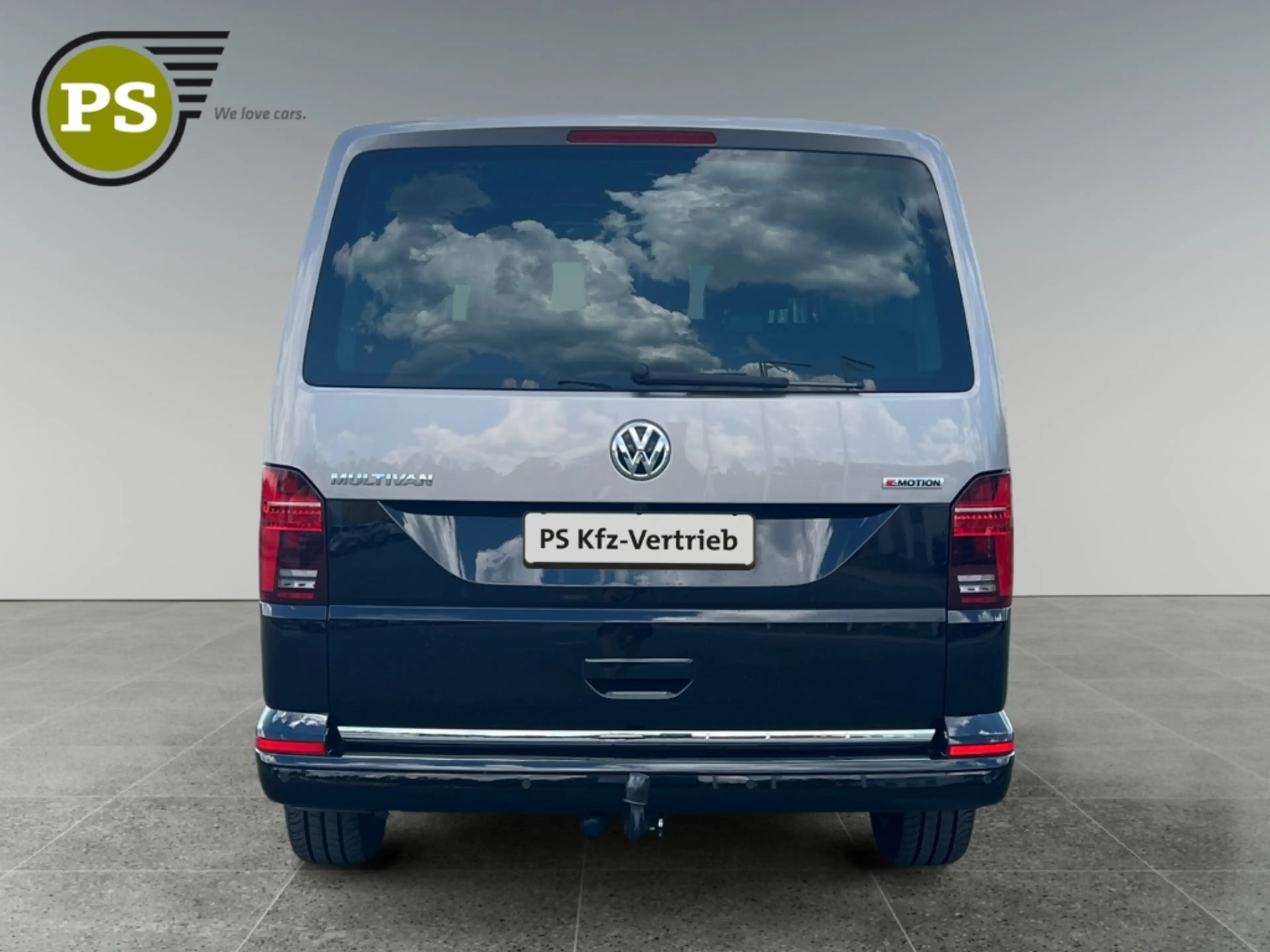 Volkswagen T6.1 Multivan Generation Six 4MOTION StandHZG Navi Leder — photo 10