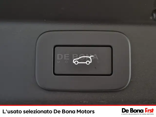 Land Rover Range Rover Sport view 23