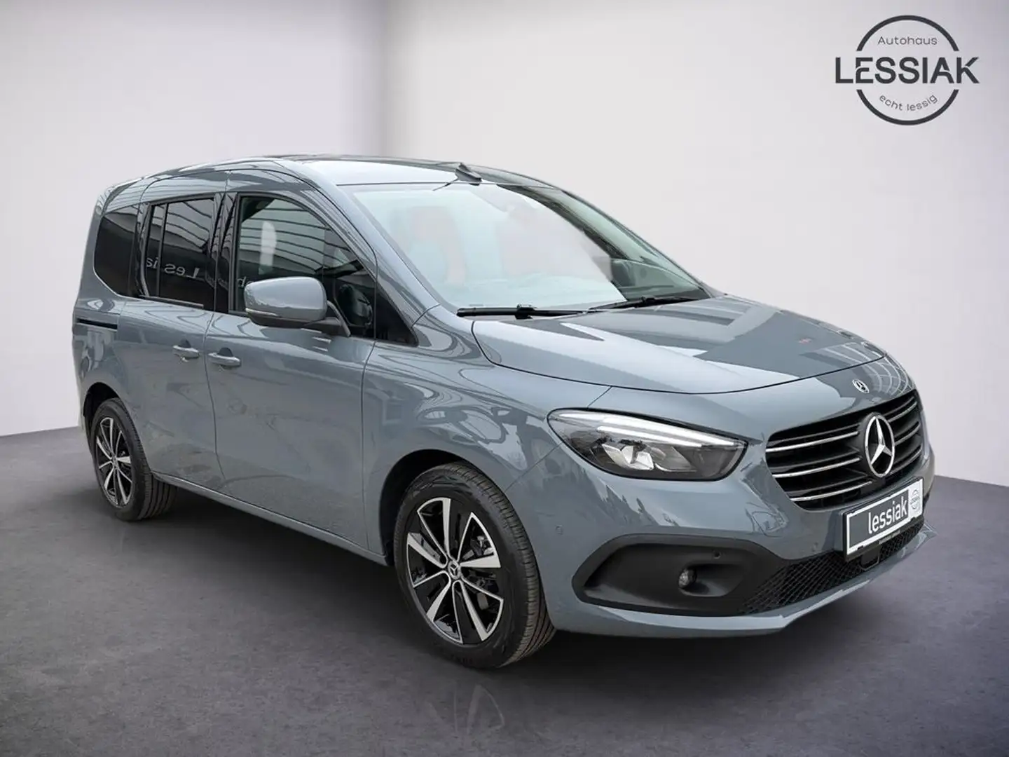 Mercedes-Benz T-Klasse T 180 d | Smartphone-Int. | PP m.RFK | LED-SW usw. Grau - 2