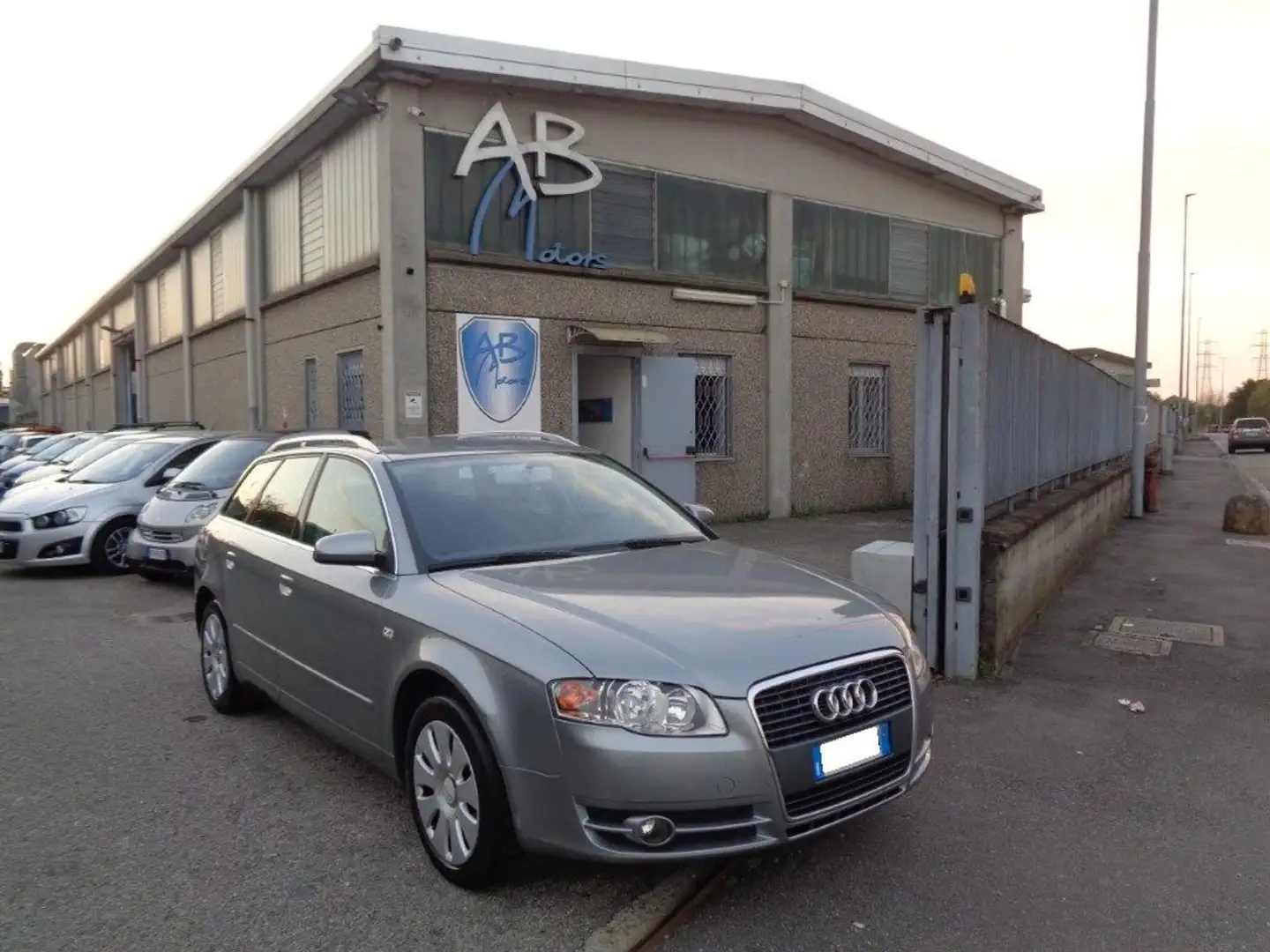 Audi A4 2.0 20V Avant *UNIPRO**IVA ESPOSTA**FINANZIABILE* Gris - 1