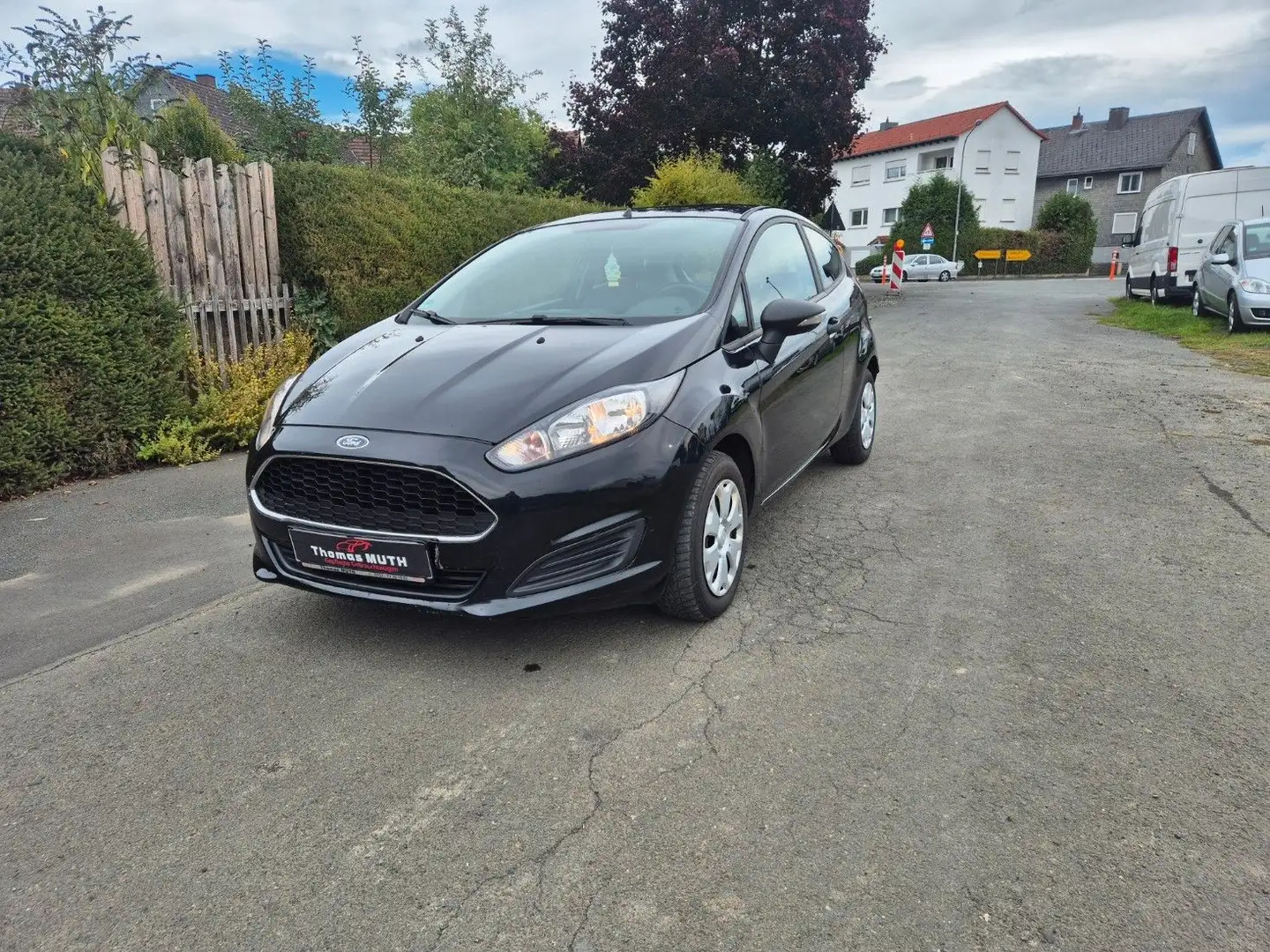 Ford Fiesta Ambiente-Tüv 3/27 Schwarz - 1