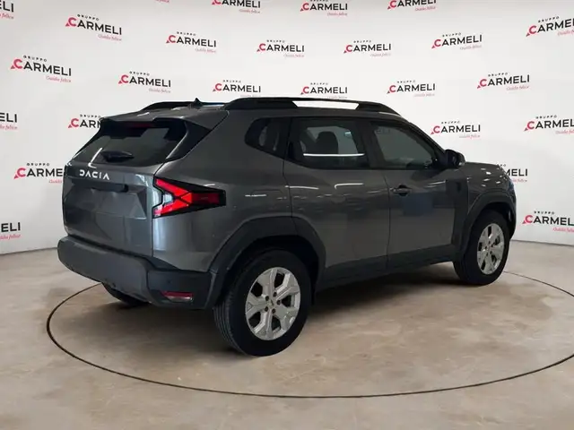 Dacia Duster view 4