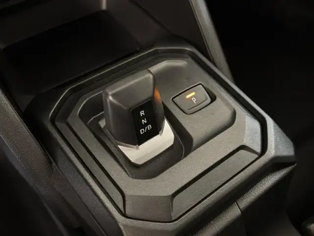Dacia Duster view 12