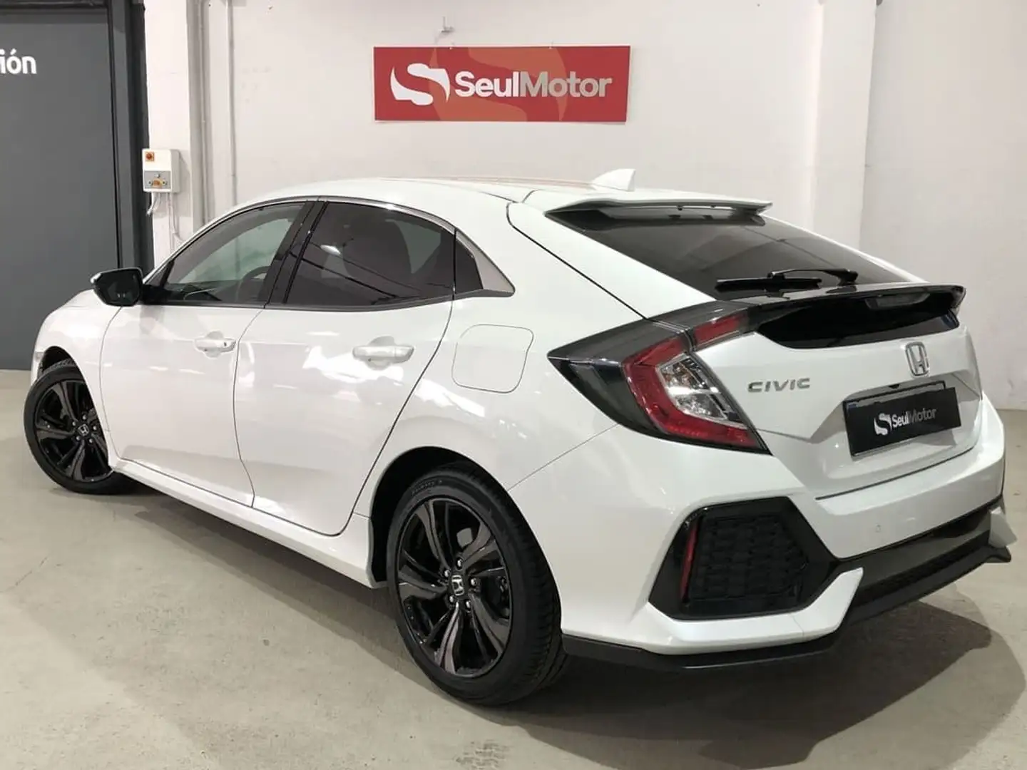 Honda Civic 1.0 VTEC Turbo Elegance Navi CVT Blanco - 2