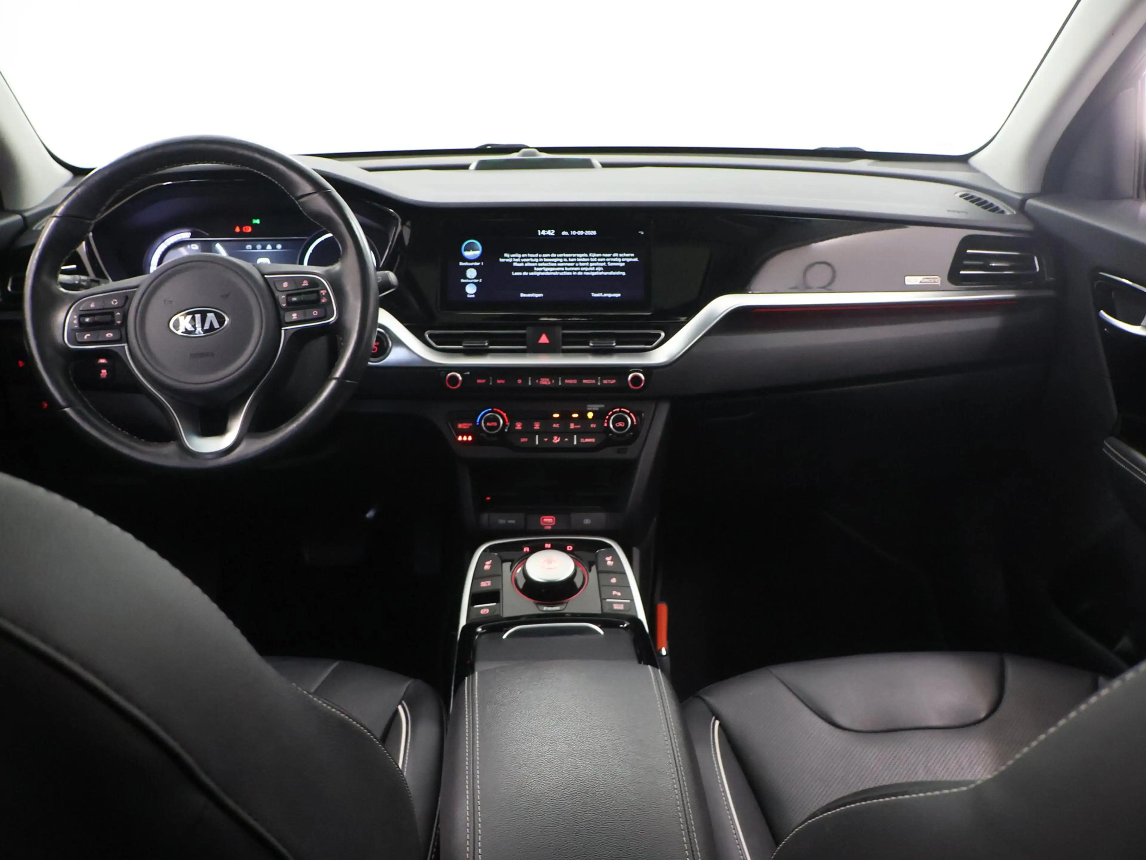 Kia e-Niro ExecutiveLine 64 kWh | Trekhaak | Adaptieve Cruise — photo 9