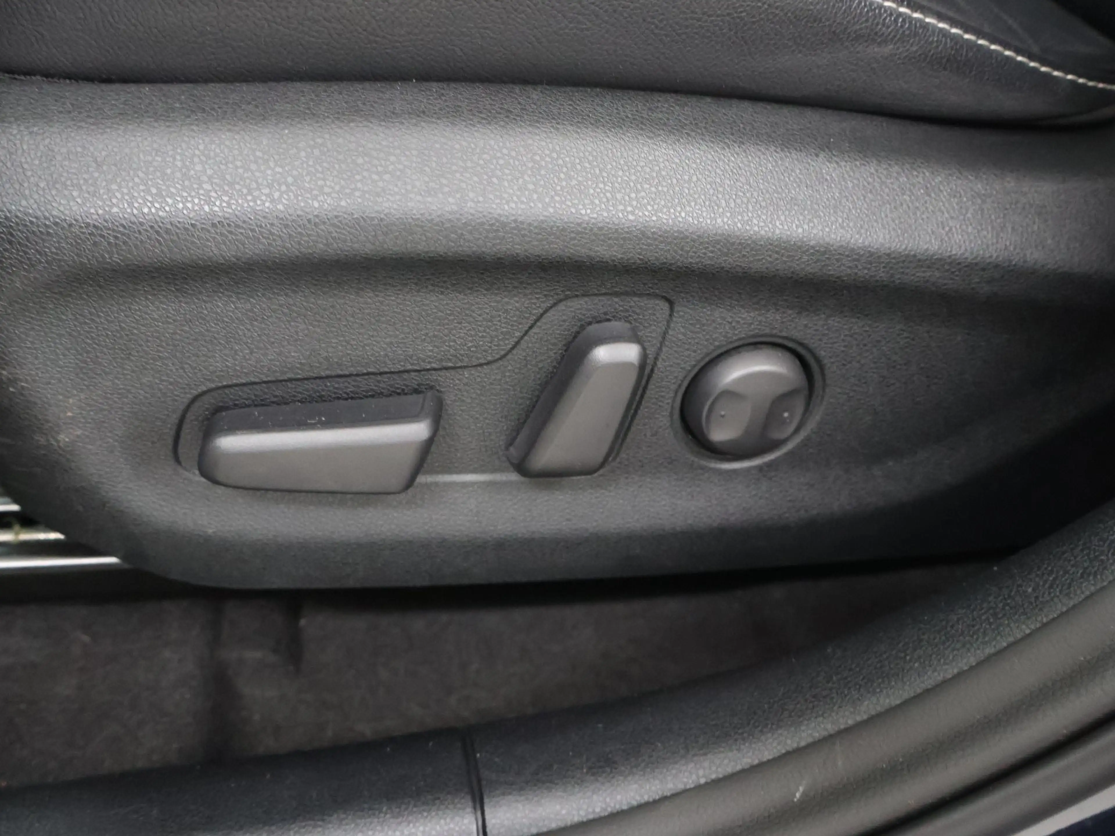 Kia e-Niro ExecutiveLine 64 kWh | Trekhaak | Adaptieve Cruise — photo 14