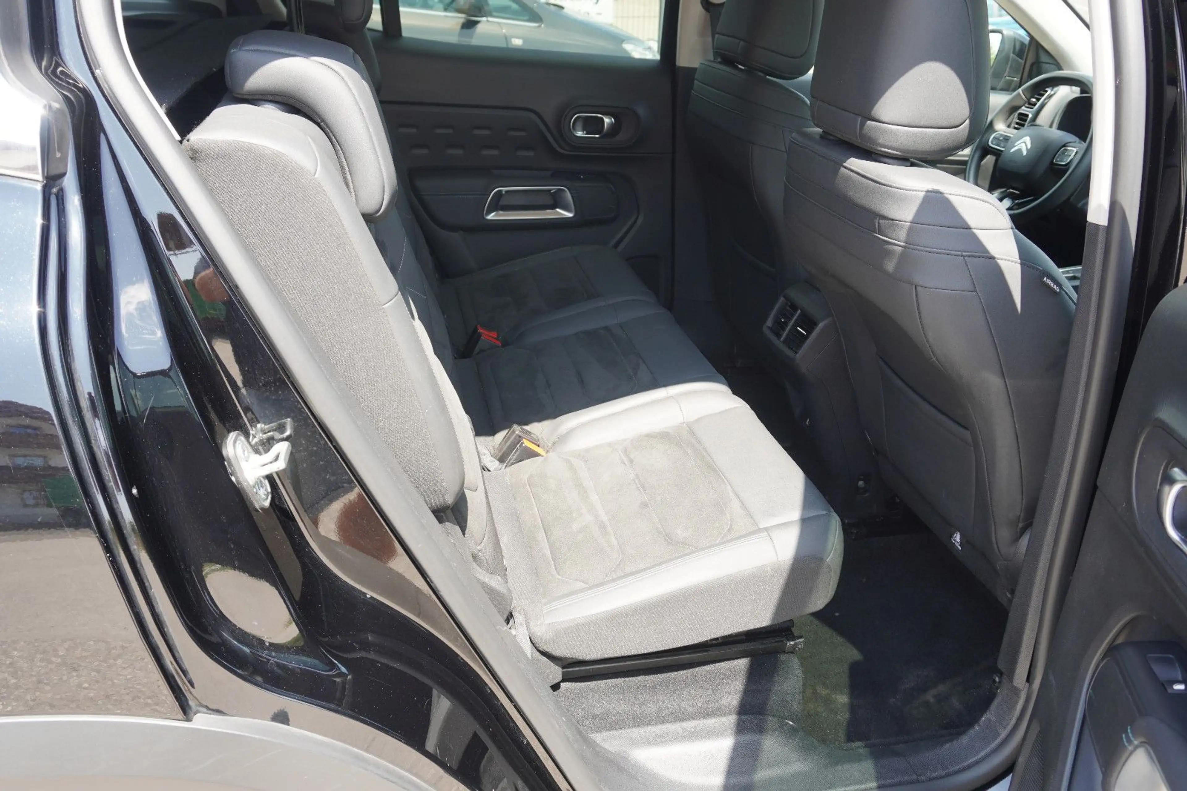 Citroen C5 Aircross Plus Hybrid DSC6 NAV LED CAM Leder — photo 12