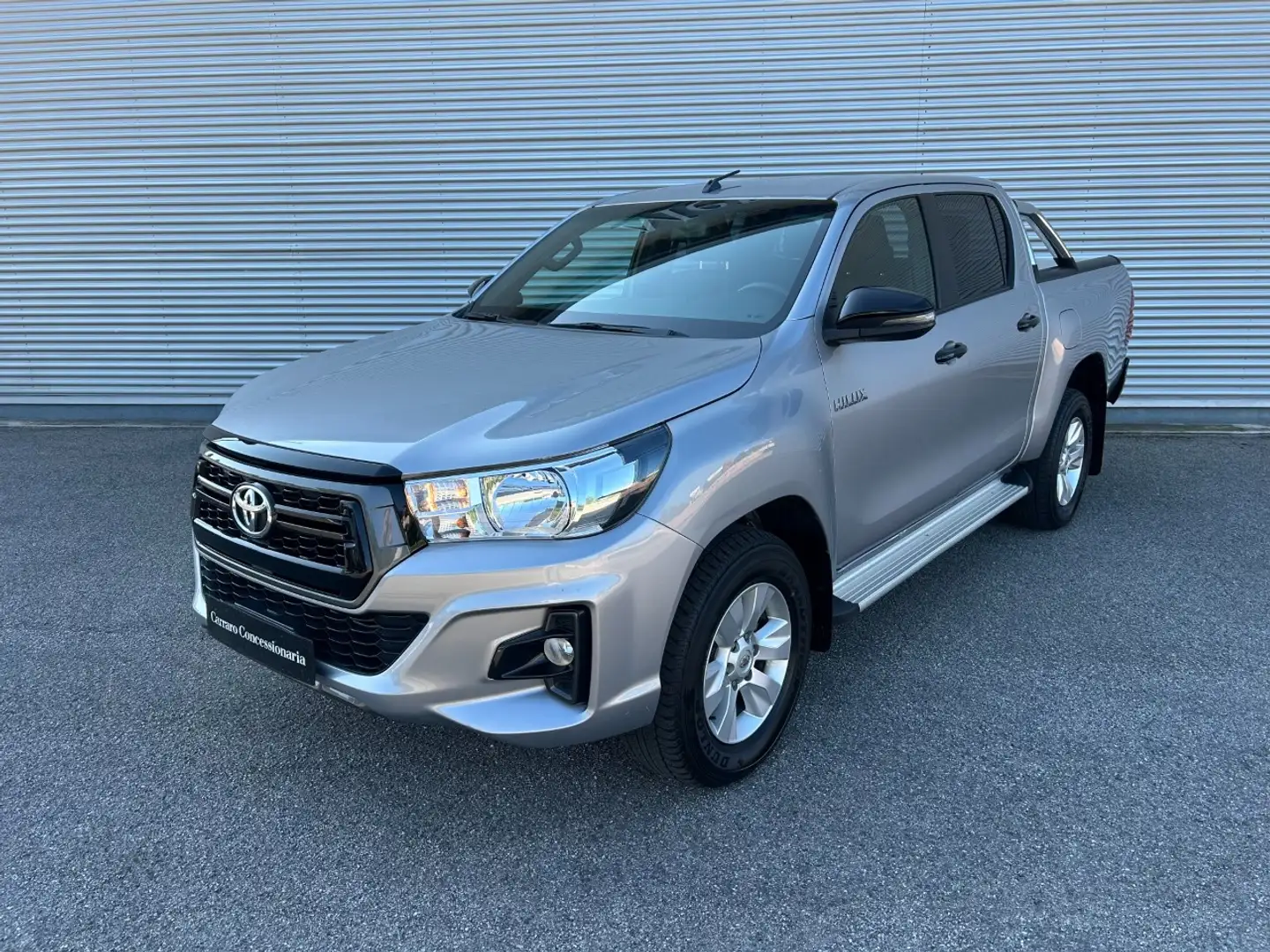 Toyota Hilux 2.4 d-4d C&C 4x4 Comfort my19 Argento - 1
