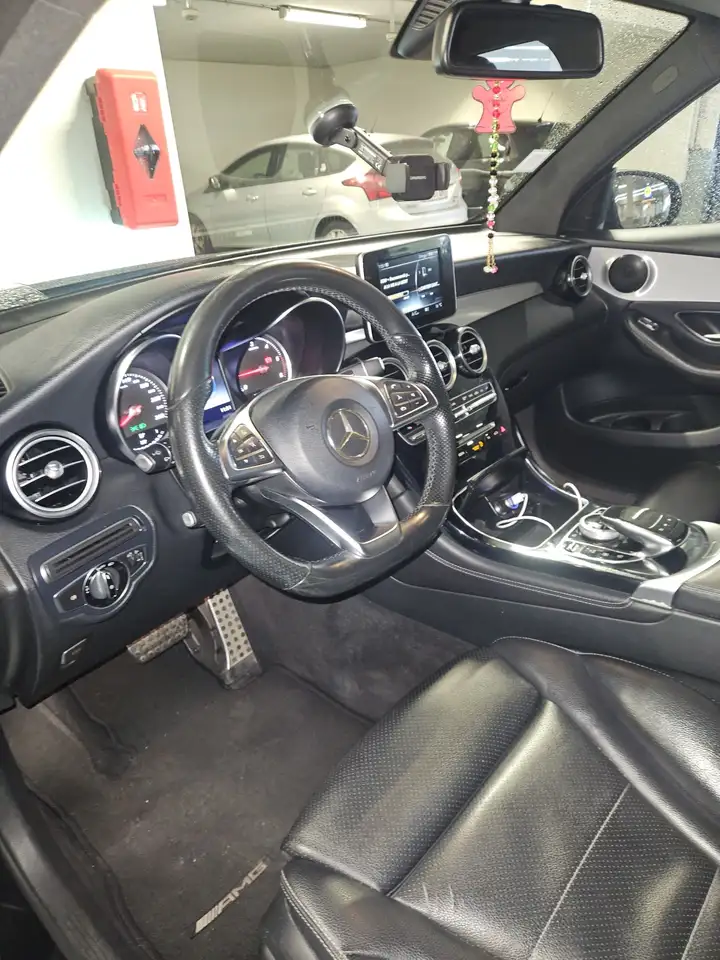 Mercedes-Benz GLC 220