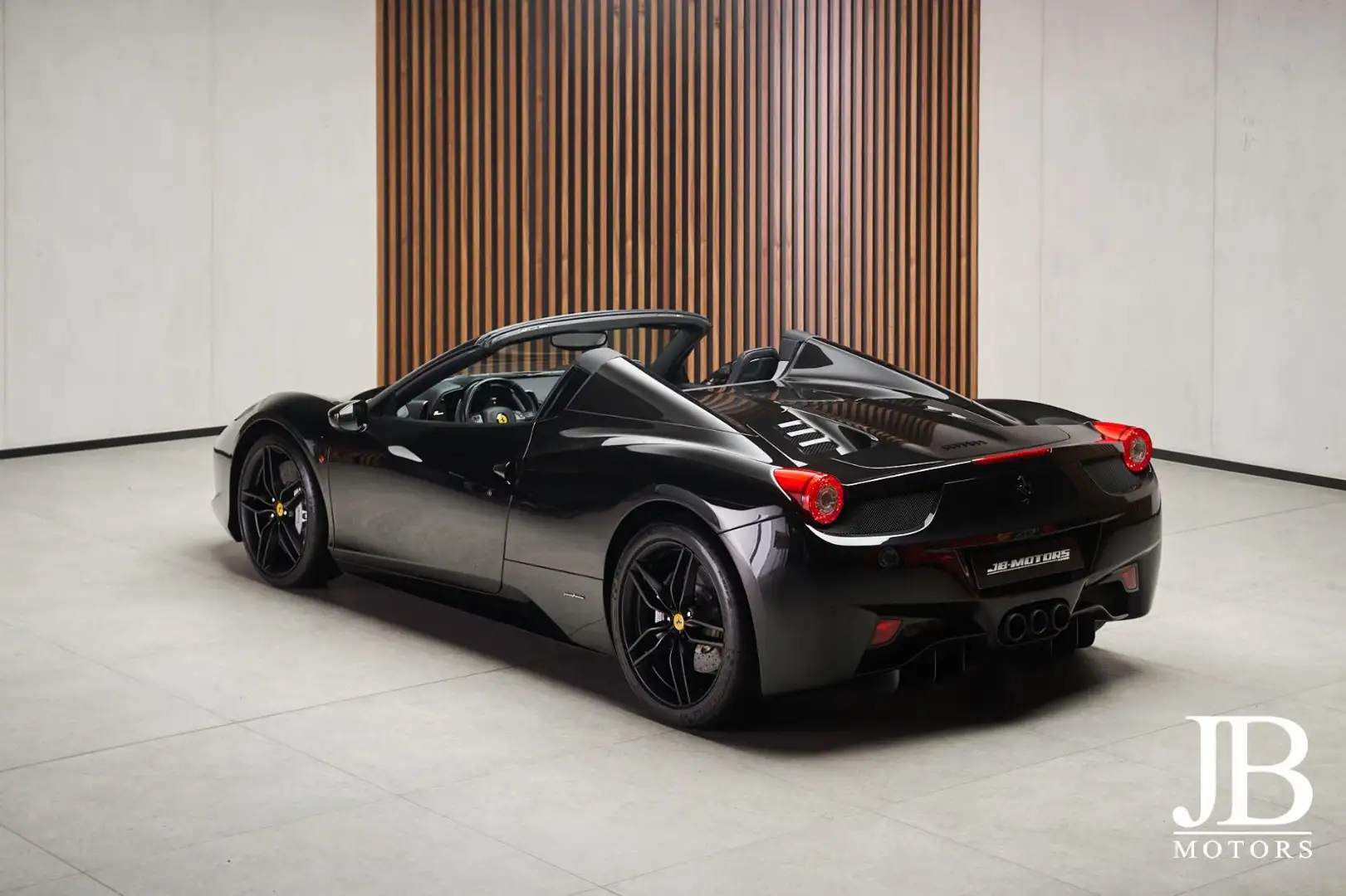 Ferrari 458 Italia Spider Racing Seats Lift Alcantara Schwarz - 2