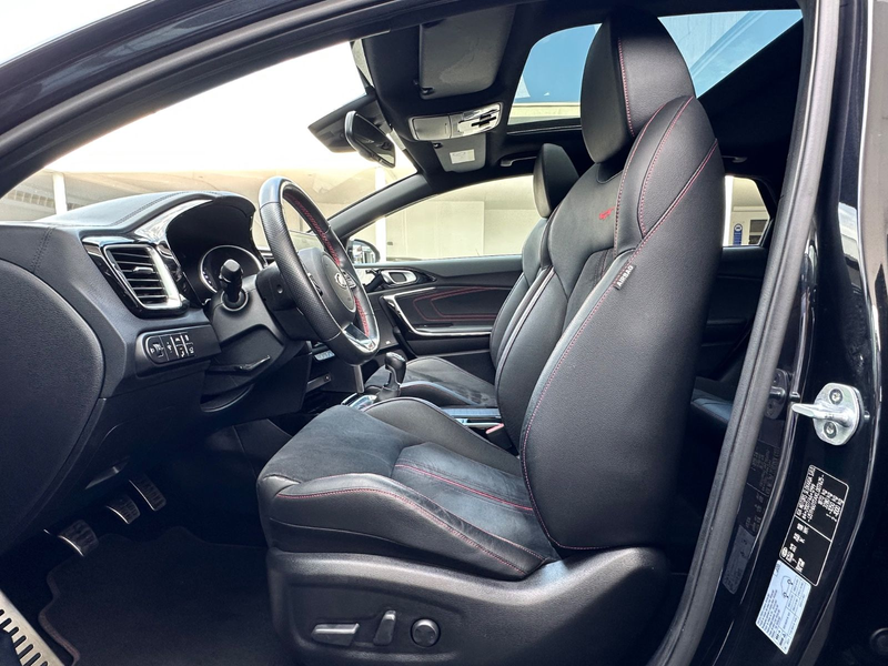 Kia ProCeed / pro_cee'd ProCeed 1.6 T-GDI GT | Panorama | LED | JBL — photo 11