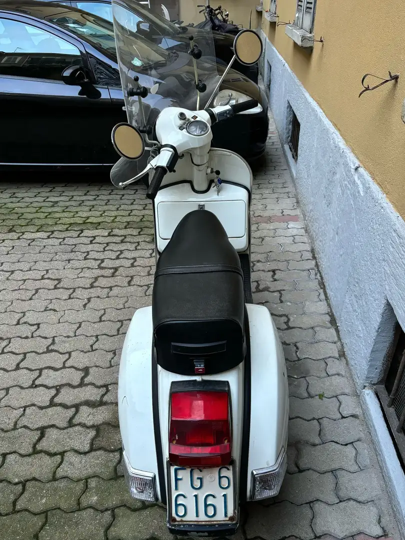 Vespa P 125 Wit - 2