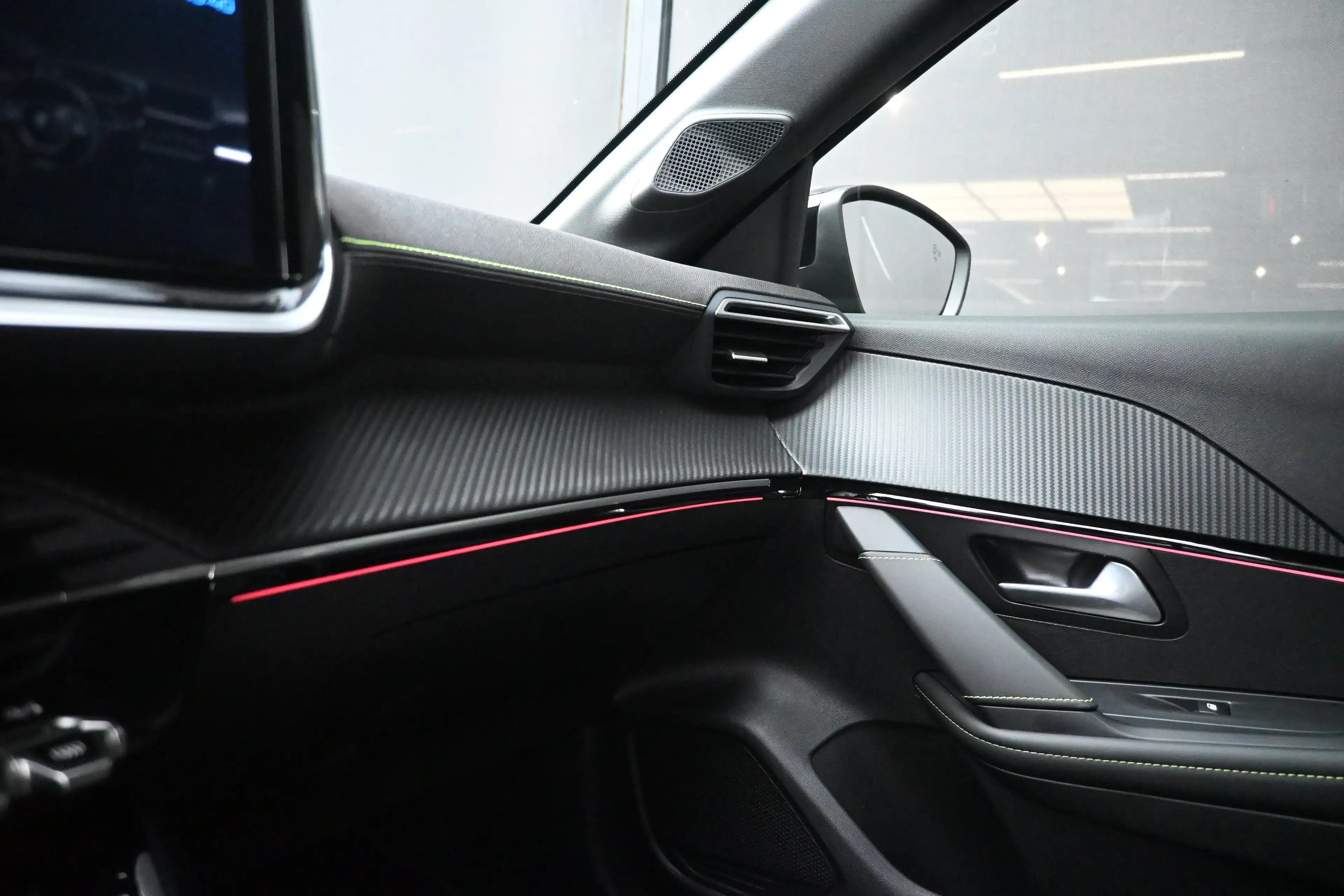Peugeot 208 1.2 Hybrid 110 e-DCS6 GT tot 8 Jaar Garantie! | Na — photo 24