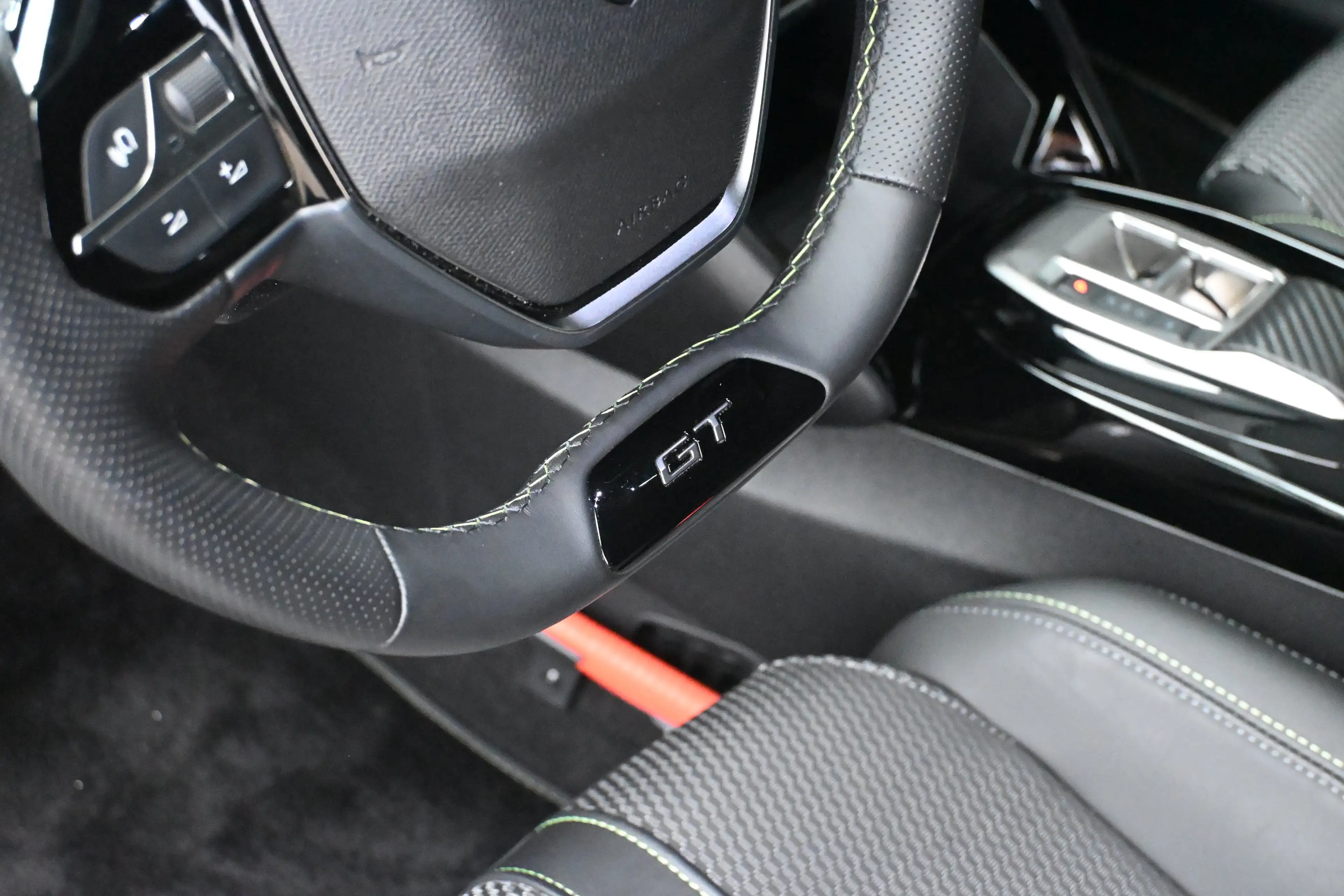 Peugeot 208 1.2 Hybrid 110 e-DCS6 GT tot 8 Jaar Garantie! | Na — photo 27