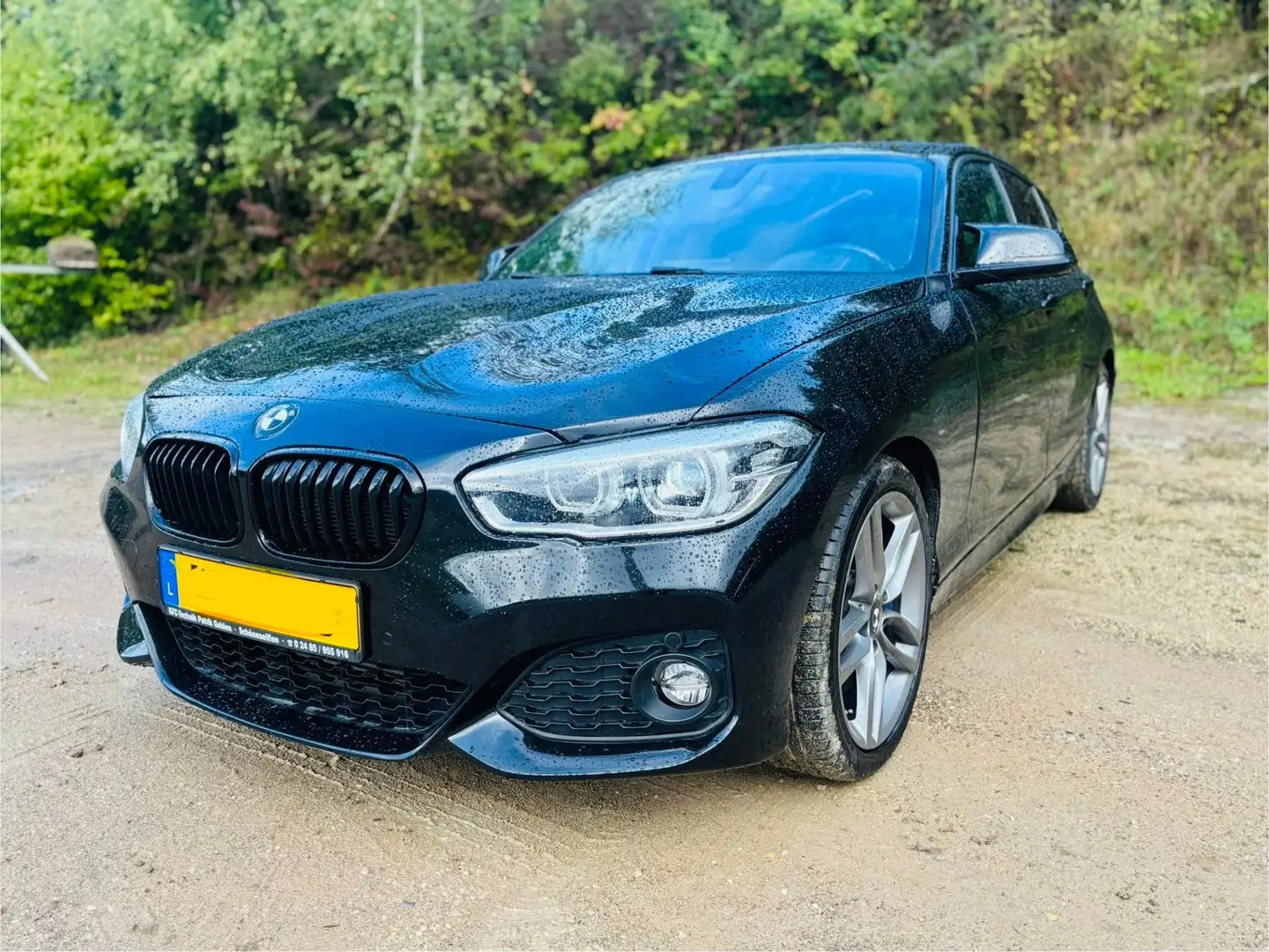 BMW 118 118d M Sport - 1