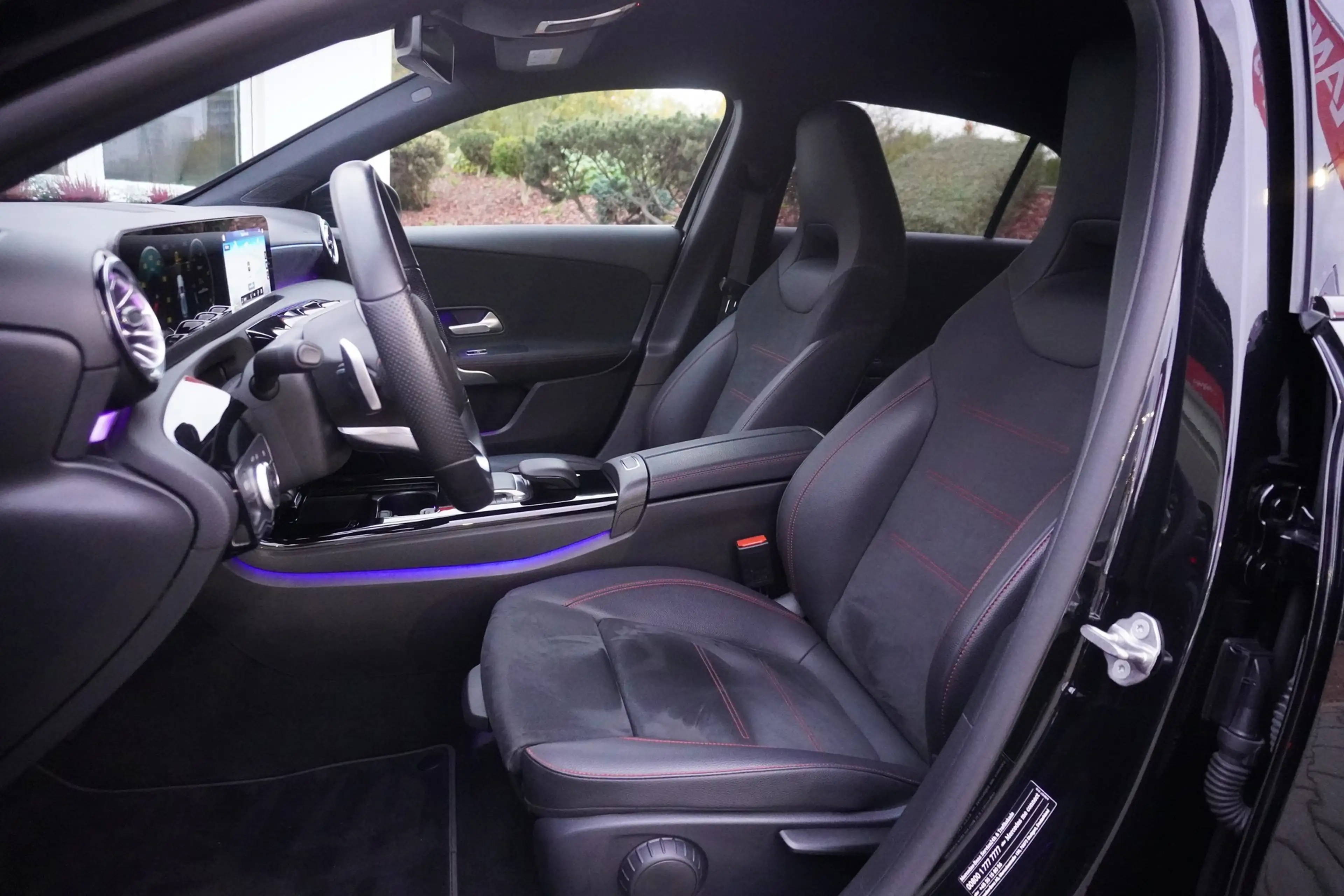Mercedes-Benz A 250 A250 4Matic AMG Line LED Navi Soundsystem Kamera — photo 15