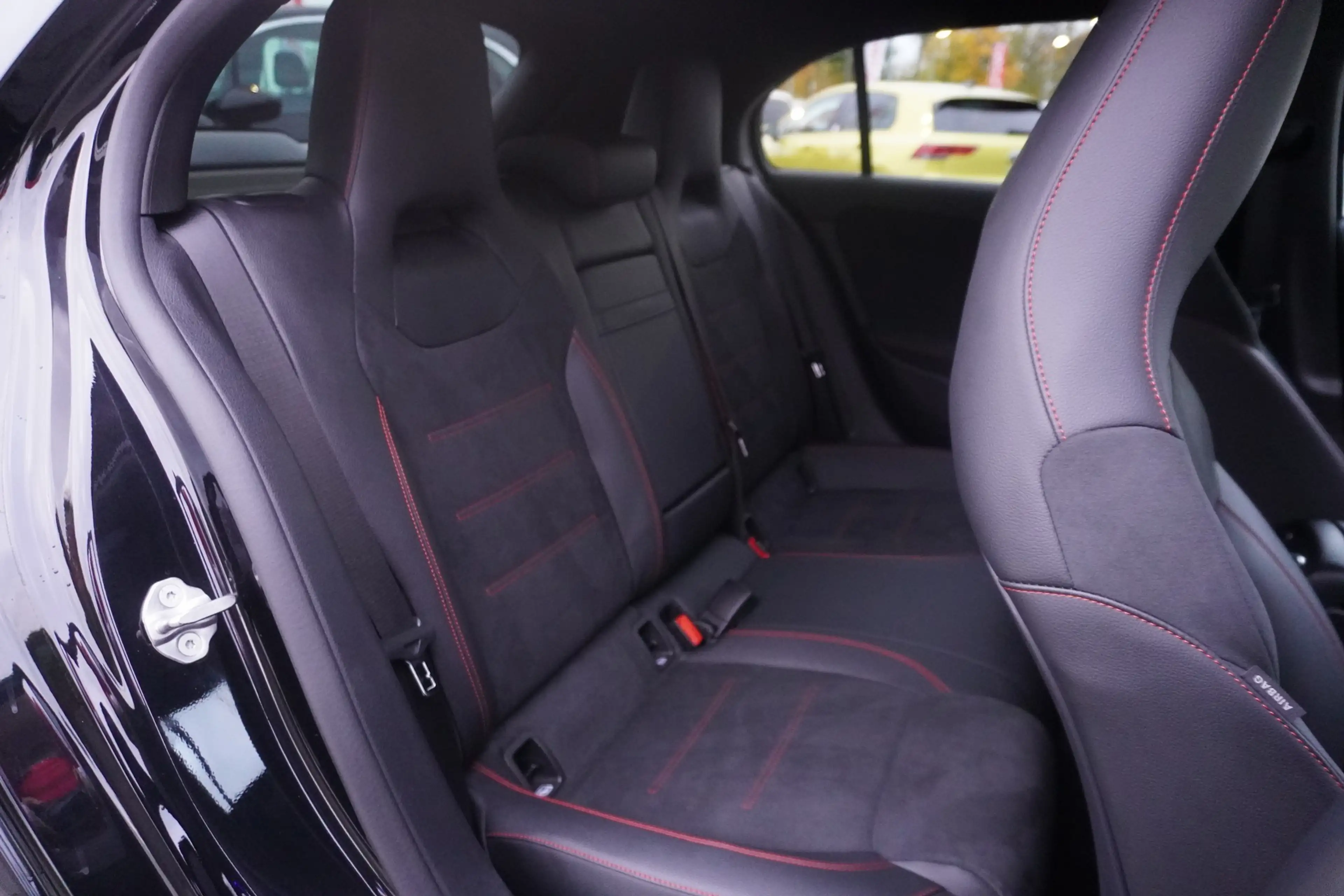 Mercedes-Benz A 250 A250 4Matic AMG Line LED Navi Soundsystem Kamera — photo 9