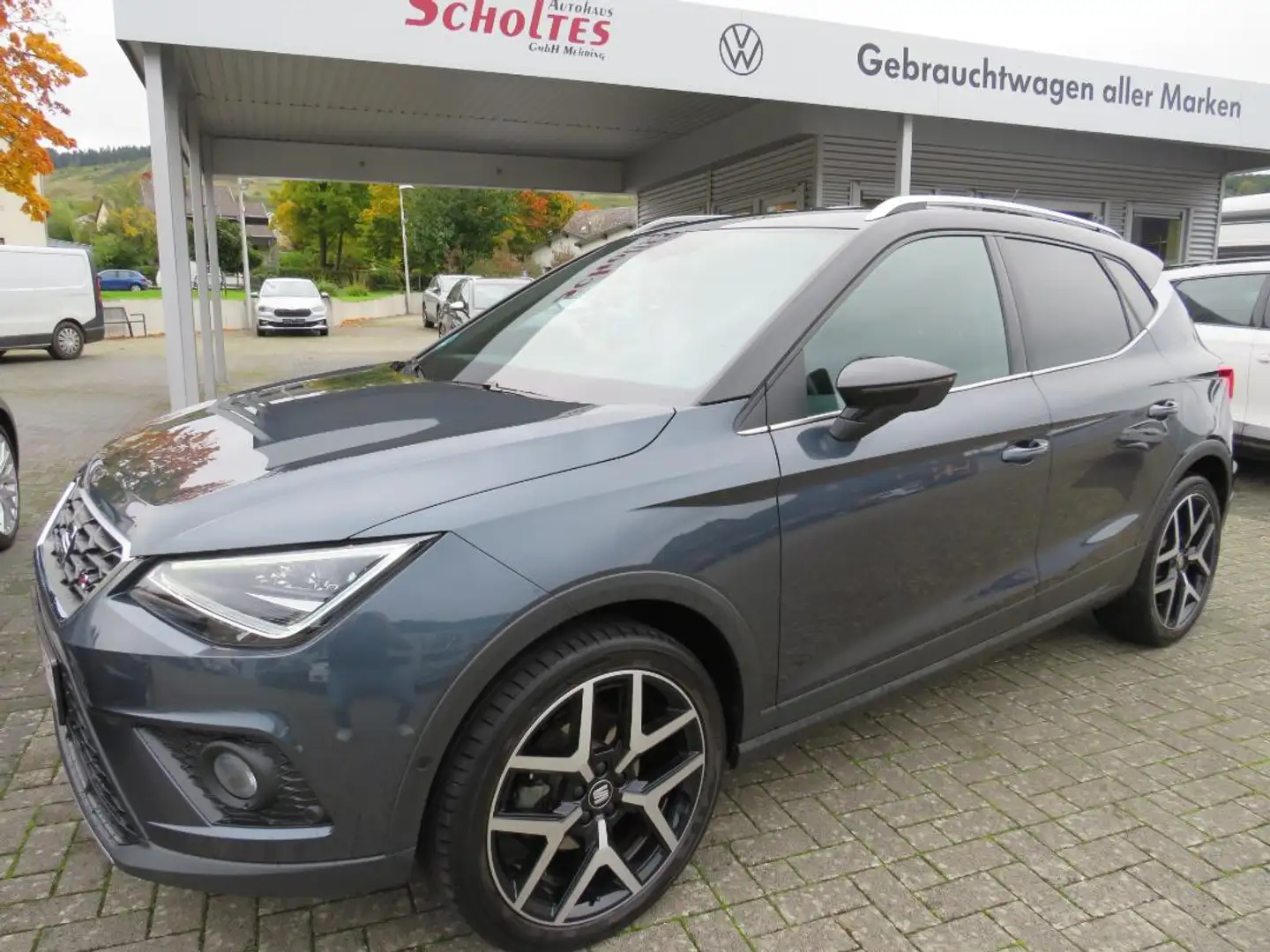 SEAT Arona FR 1.5 TSI 6-Gang Grau - 1