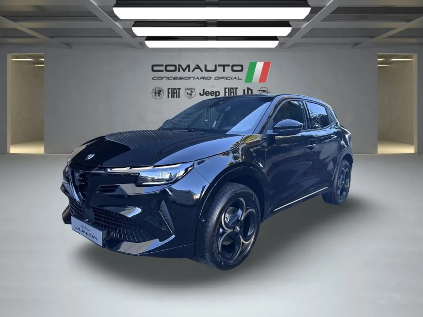 Alfa Romeo Junior Ibrida 108kW (145CV) - Negro - 1