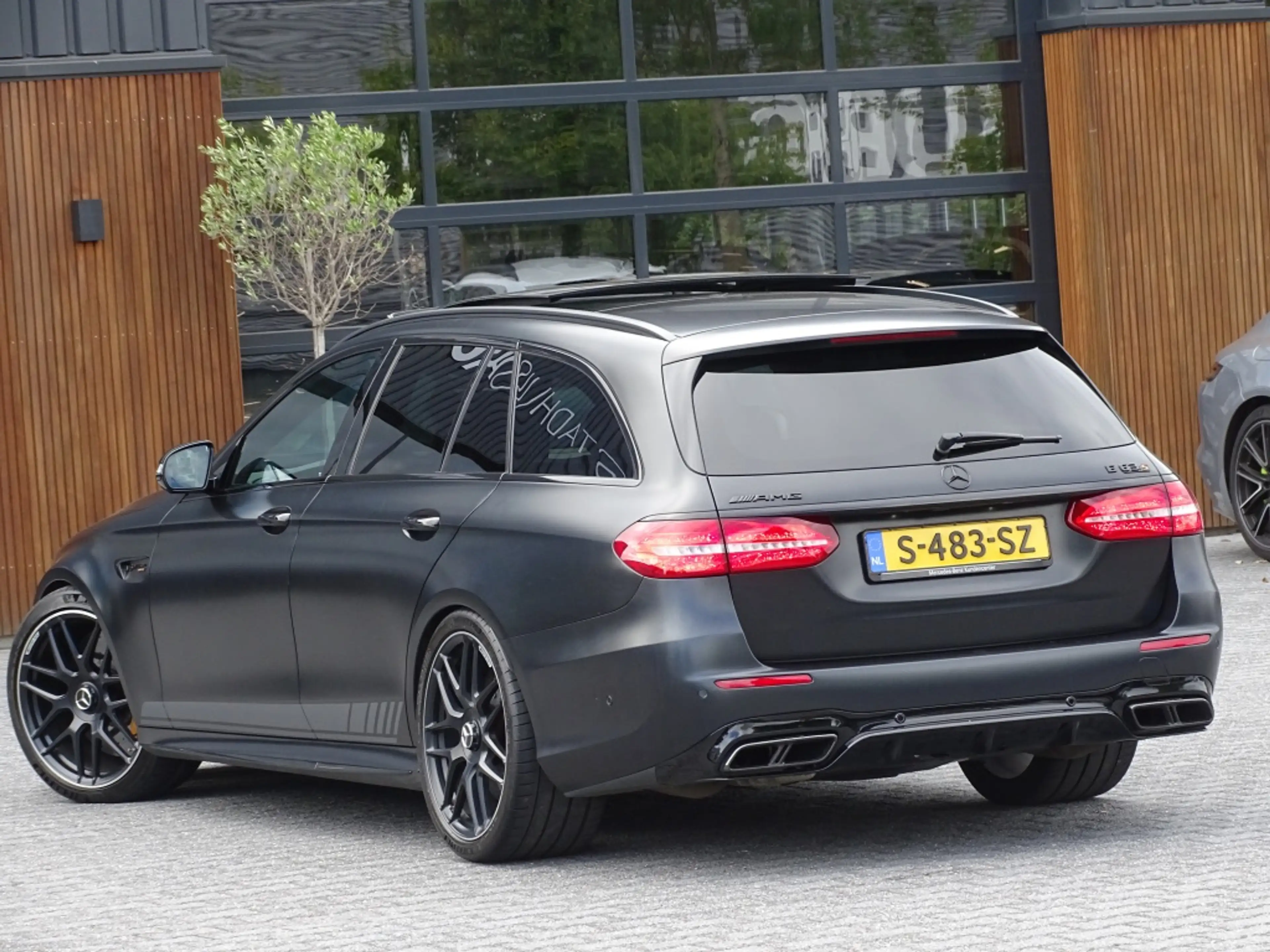 Mercedes-Benz E 63 AMG Estate 63s V8 612PK / Burmester / Carbon / AMG Cer — photo 8