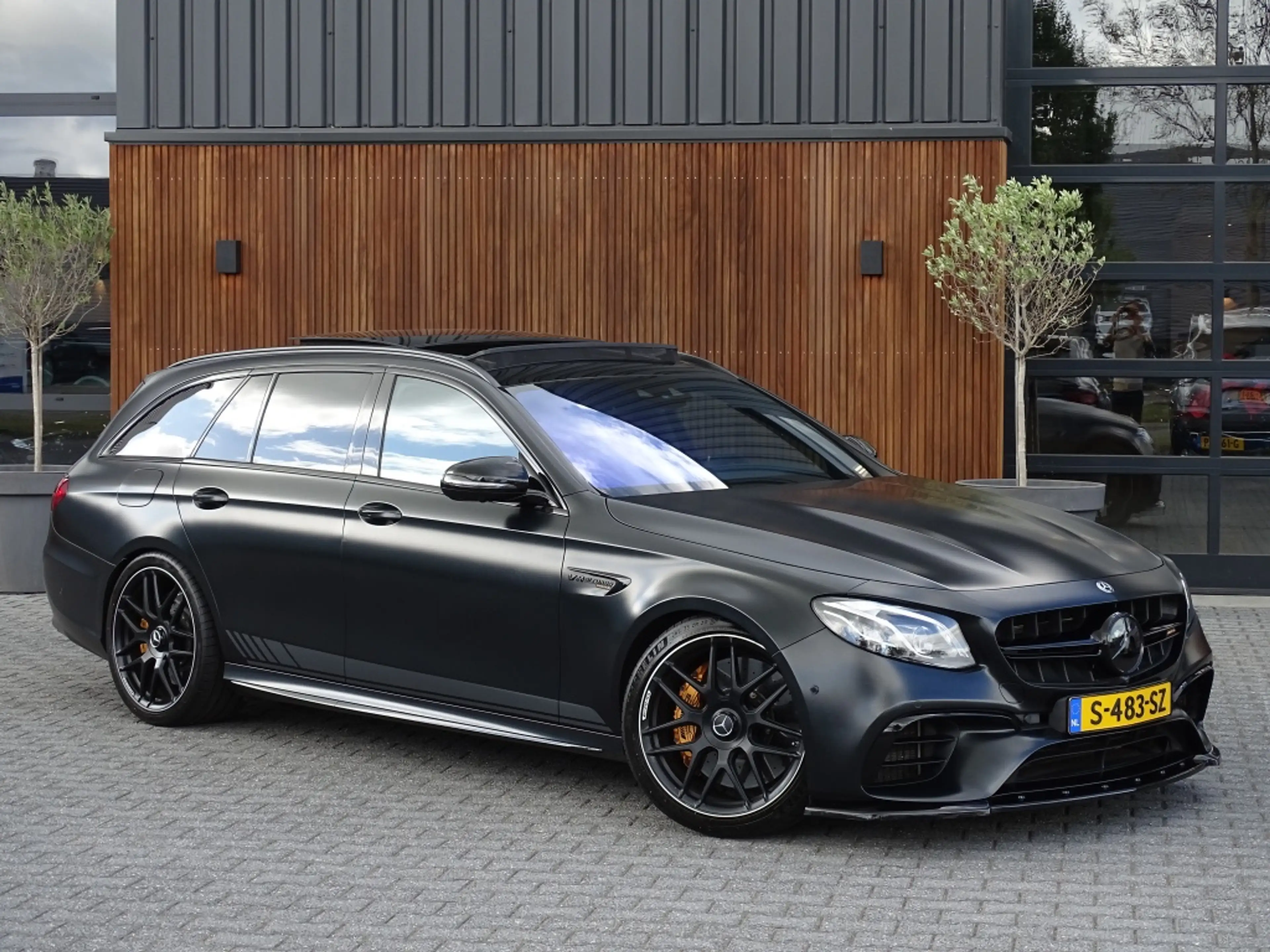 Mercedes-Benz E 63 AMG Estate 63s V8 612PK / Burmester / Carbon / AMG Cer — photo 7