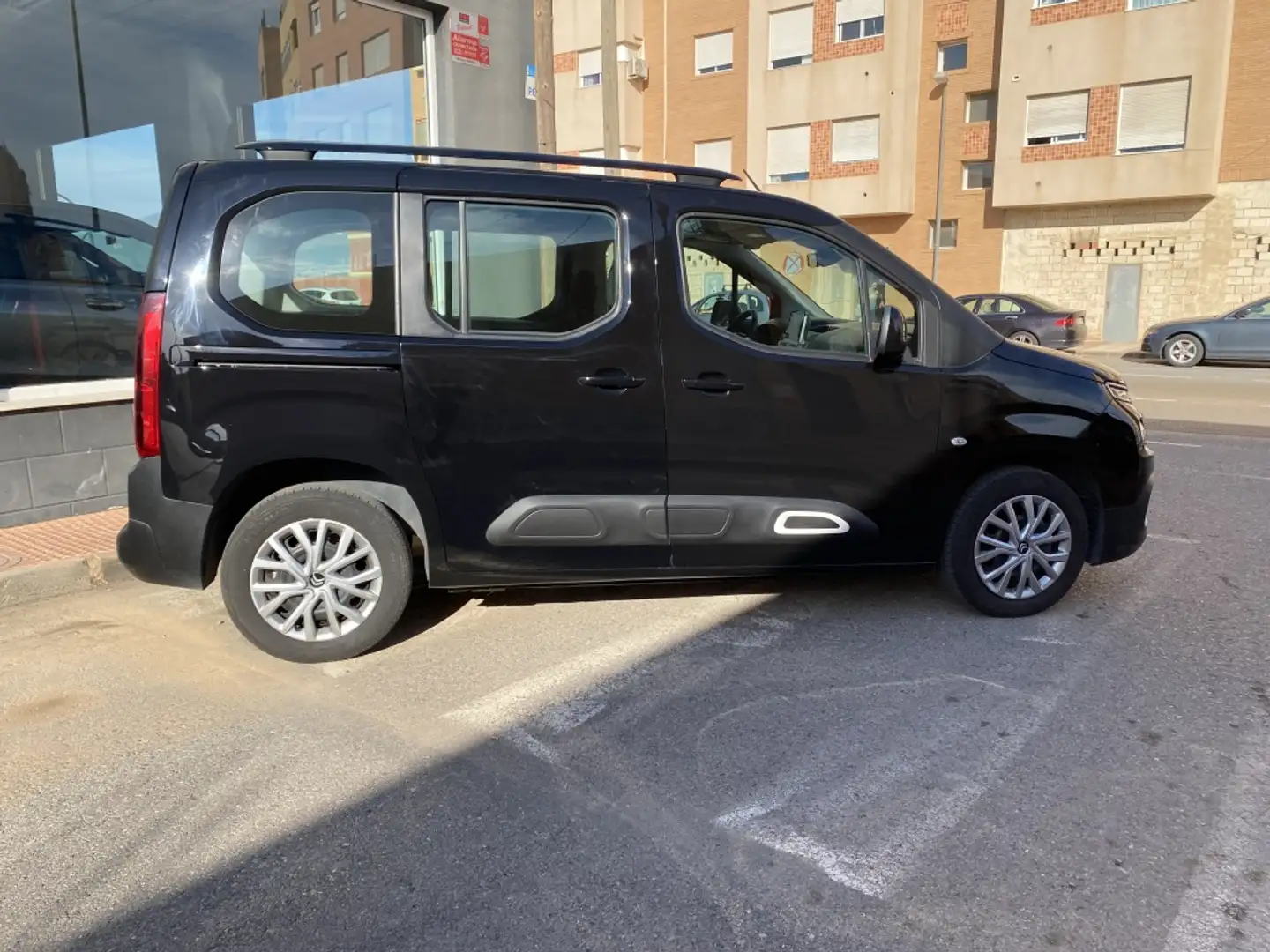 Citroen Berlingo BlueHDi S&S Talla M Feel 100 Negro - 2