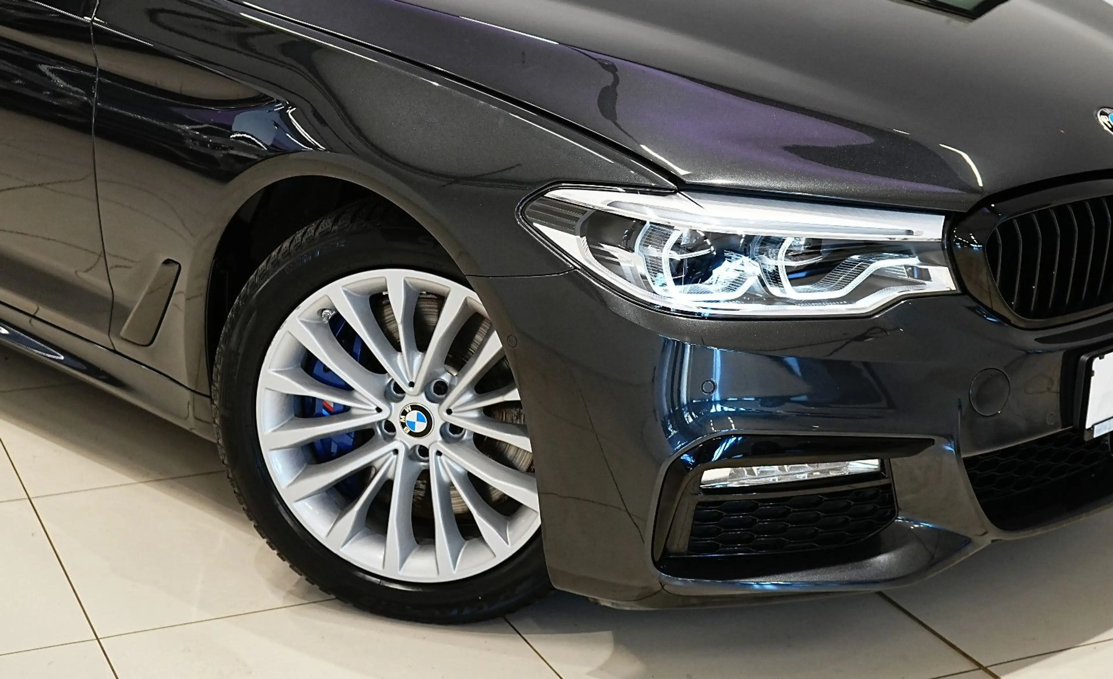 BMW 540 d|M-PAKET|HUD|ACC|360°|COCKPIT|PANO|MEMO|H&K| — photo 9