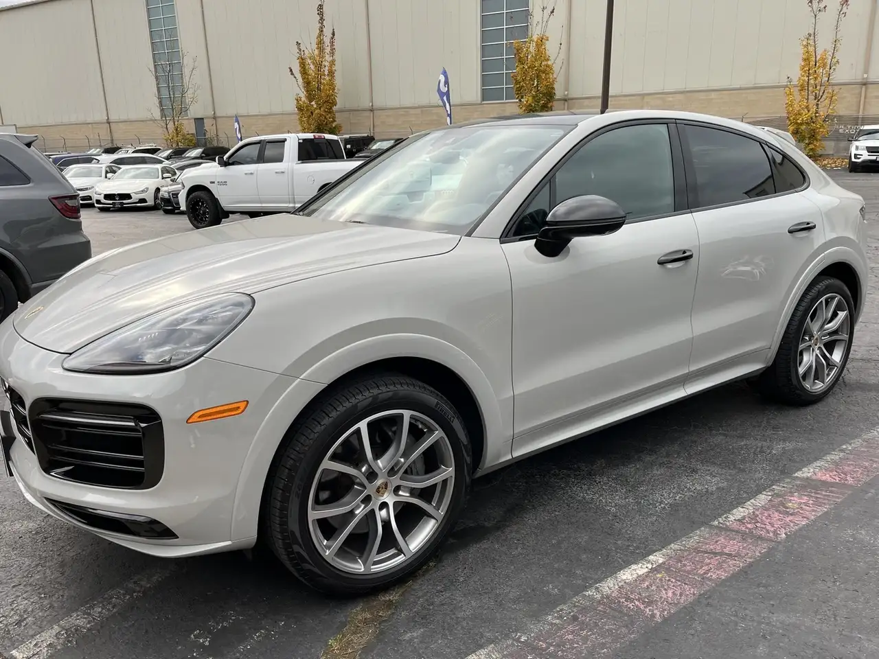 Porsche Cayenne снимка Porsche Cayenne