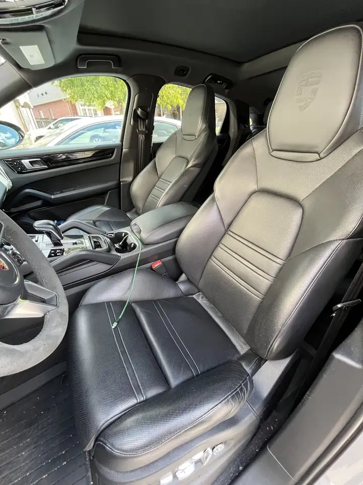 Porsche Cayenne снимка Porsche Cayenne
