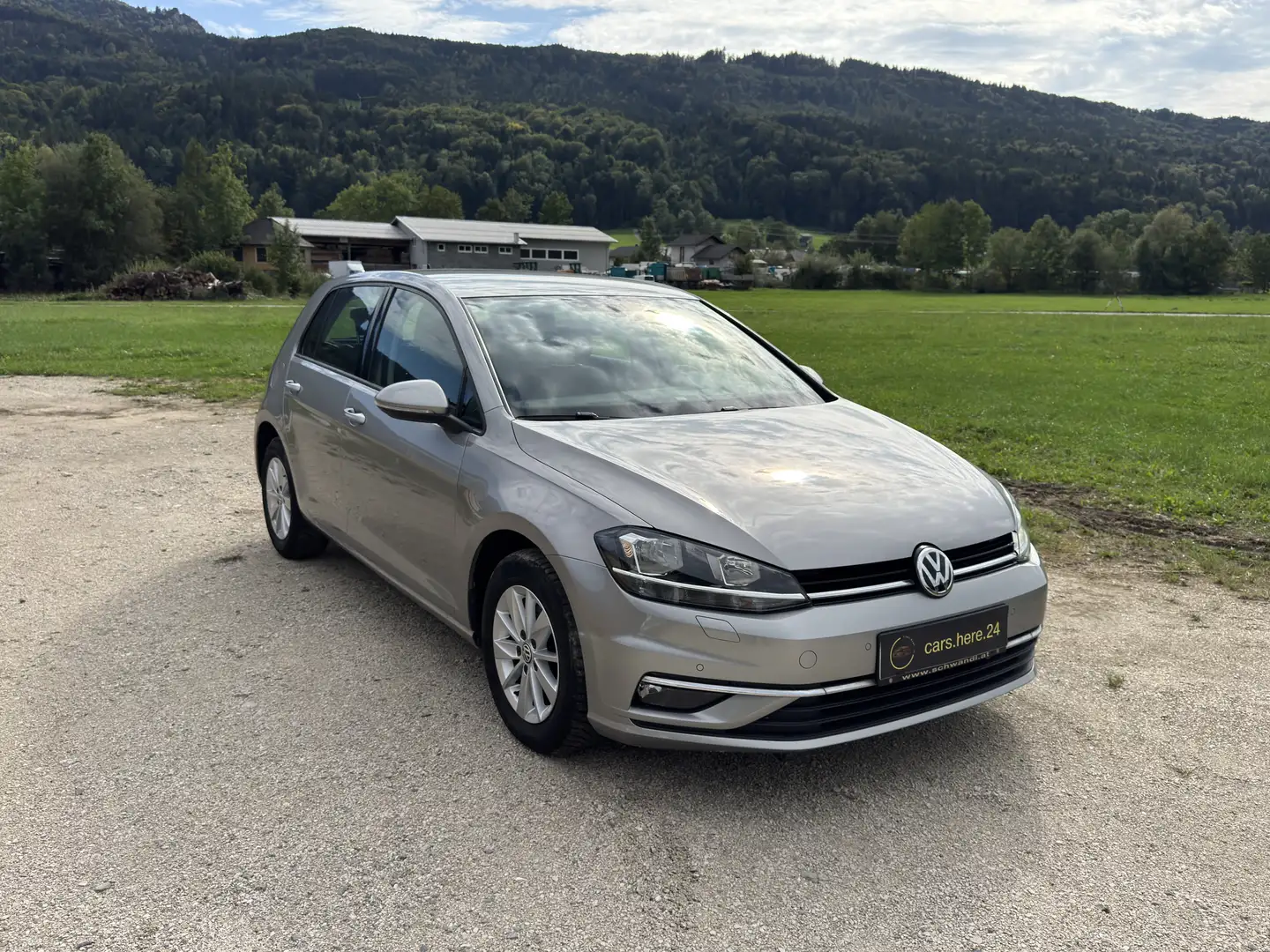 Volkswagen Golf 1.0 TSI (BlueMotion Technology) Trendline - 1