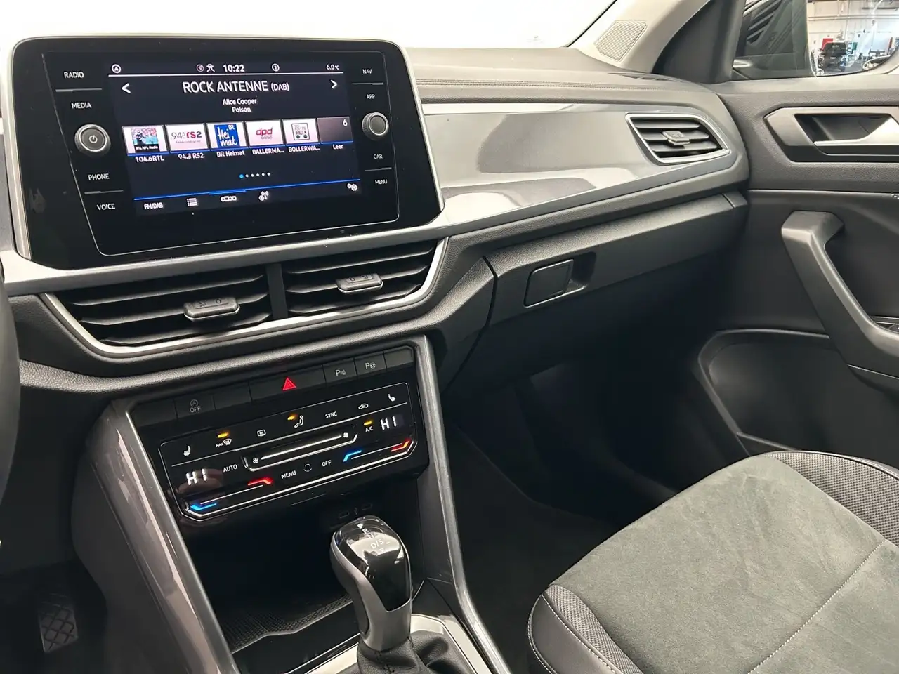 Volkswagen T-Roc T-ROC 1.5 TSI DSG STYLE*LED*AHK*PDC*SHZ*NAVI*KLI 8