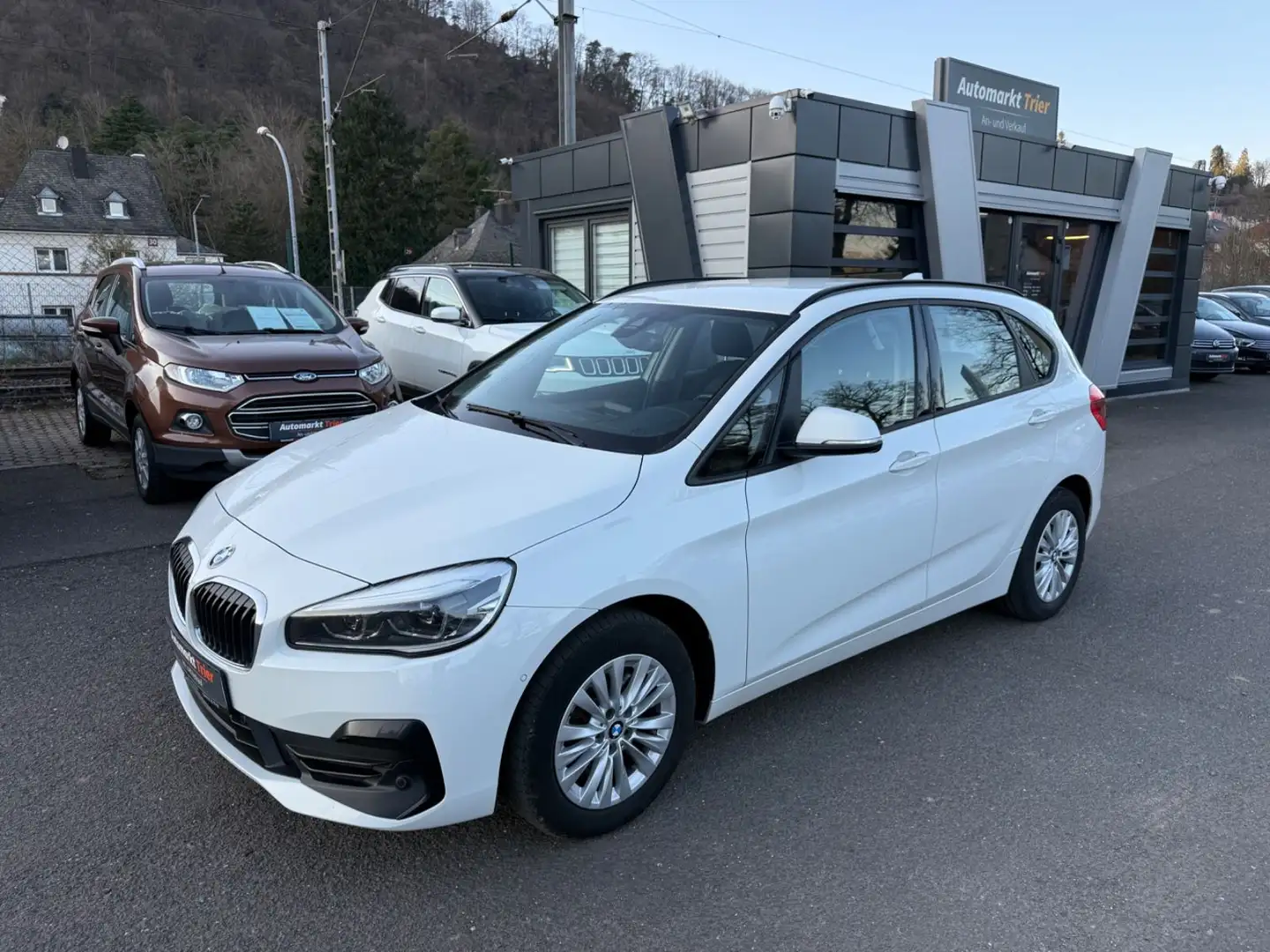 BMW 218 d Advantage Automatik! TÜV bis03/2027! Weiß - 1