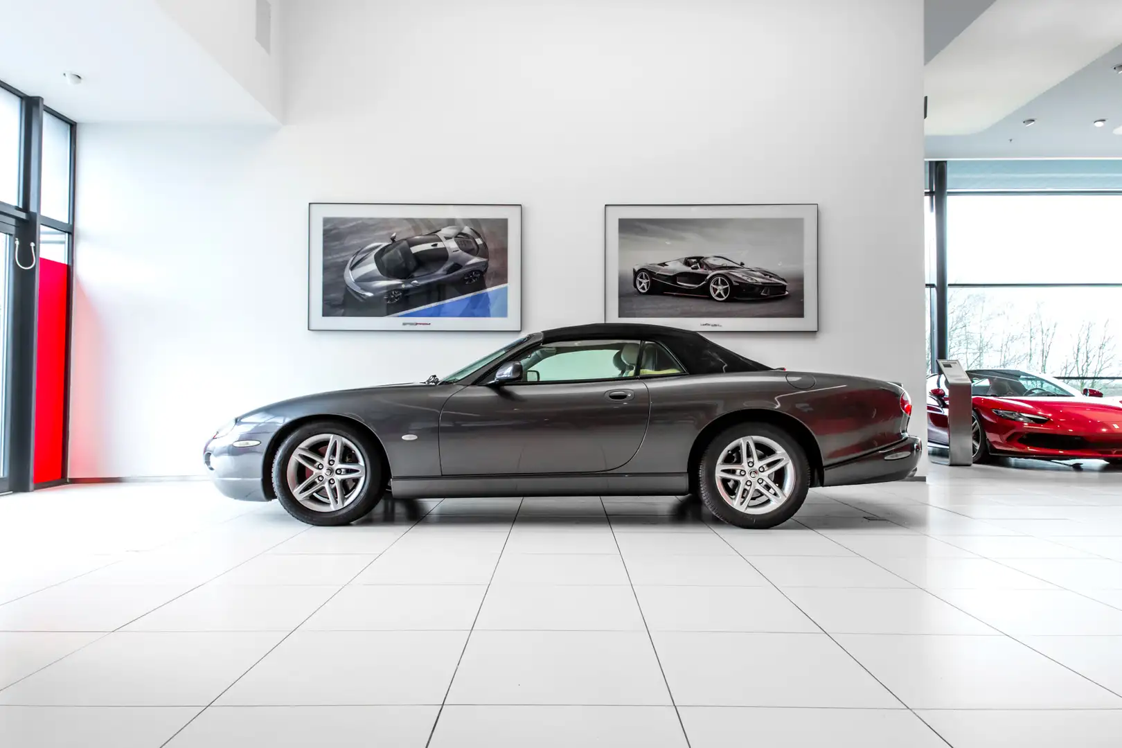 Jaguar XK8 4.2 V8 Convertible Gris - 2