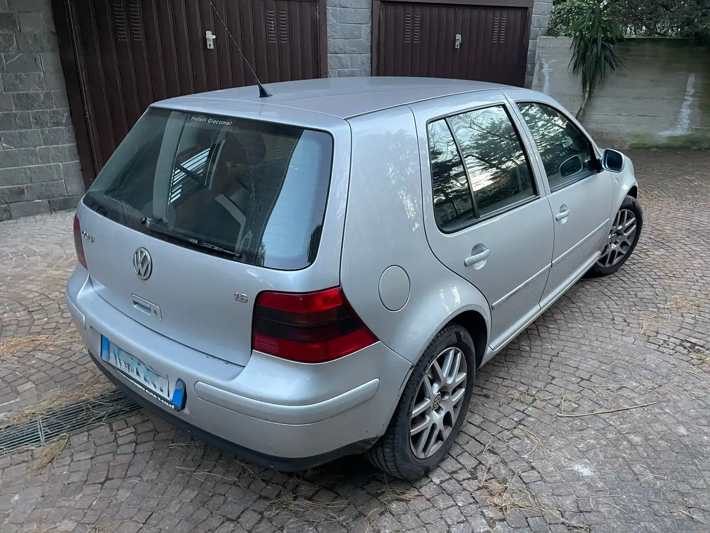 Volkswagen Golf Golf+5p+1.6+Comfortline+102cv+auto Argento - 2