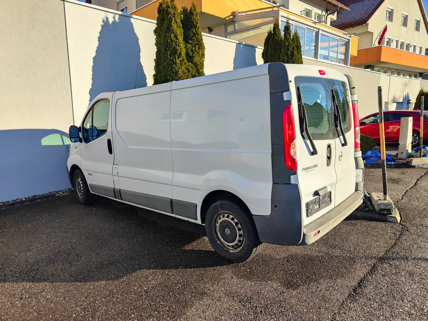 Nissan Primastar Weiß - 2