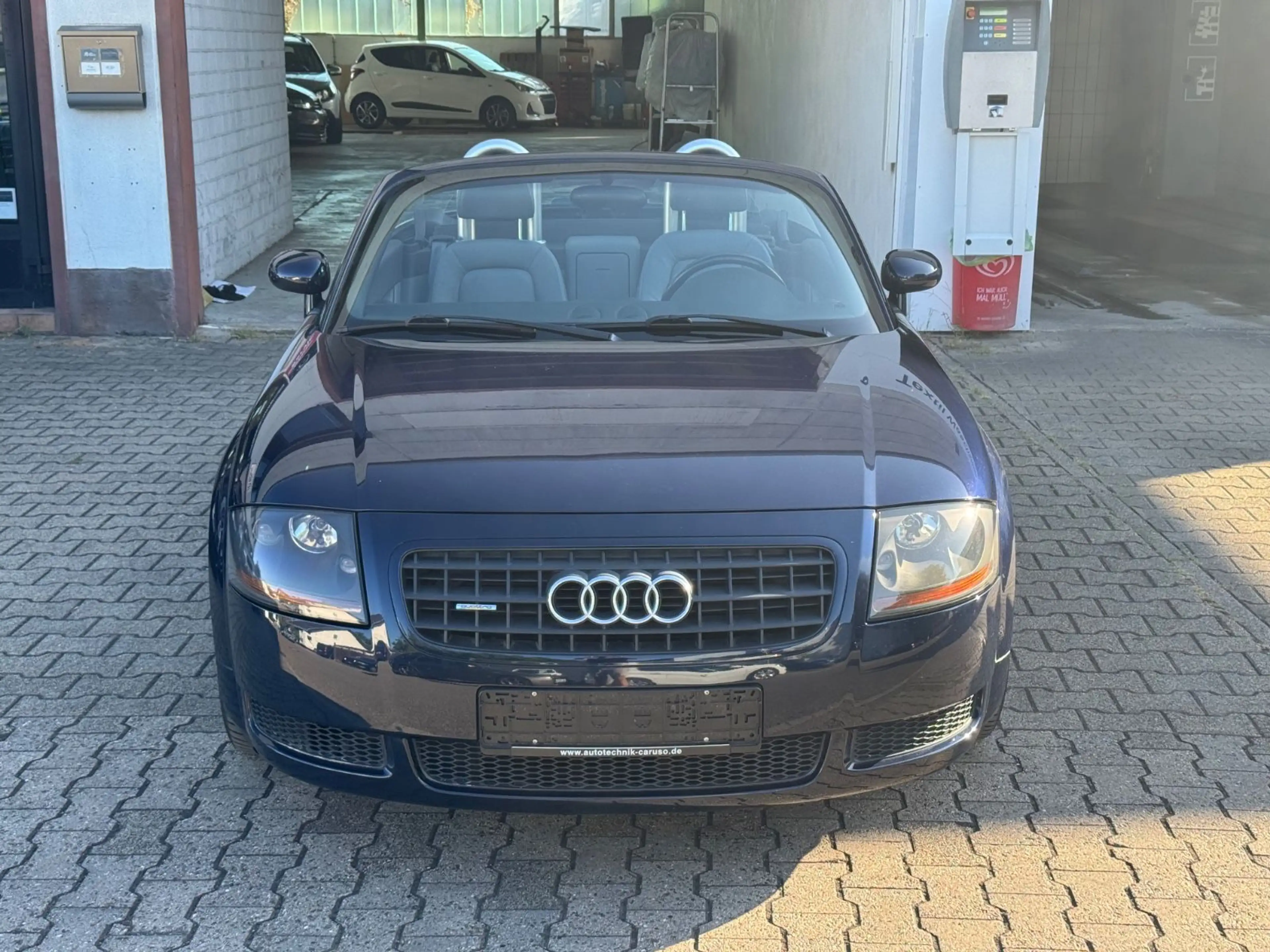 Audi TT Roadster 1.8T quattro 132 kW | S-line — photo 14