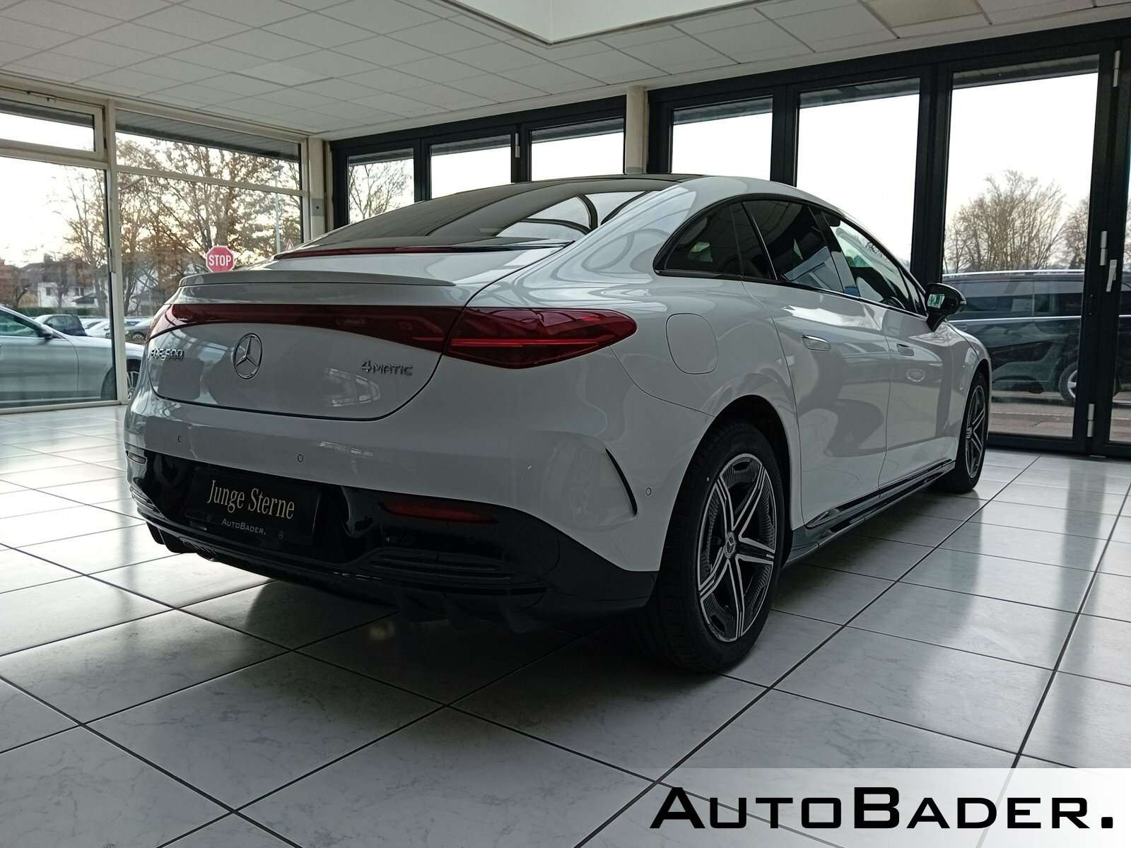 Mercedes-Benz EQE