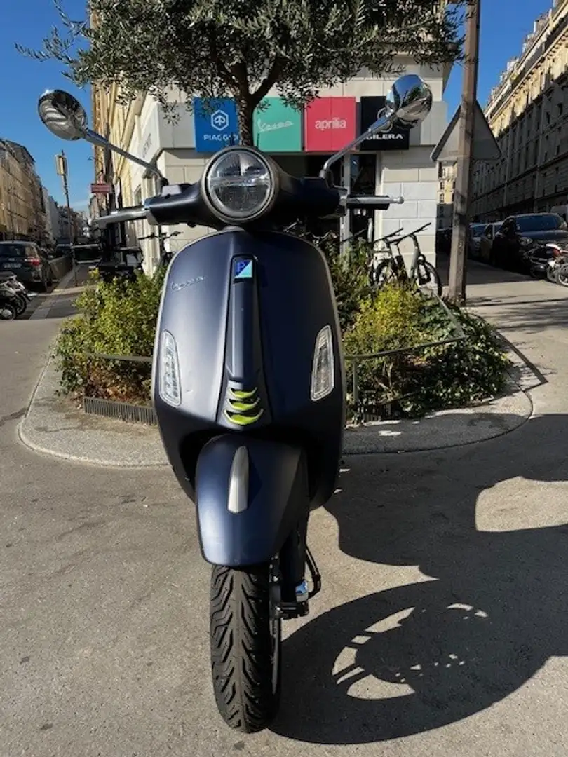 Vespa Primavera 50 Blauw - 2