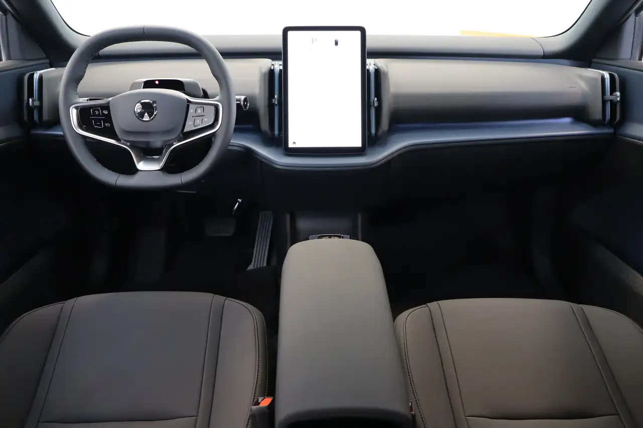 Volvo EX30 2026